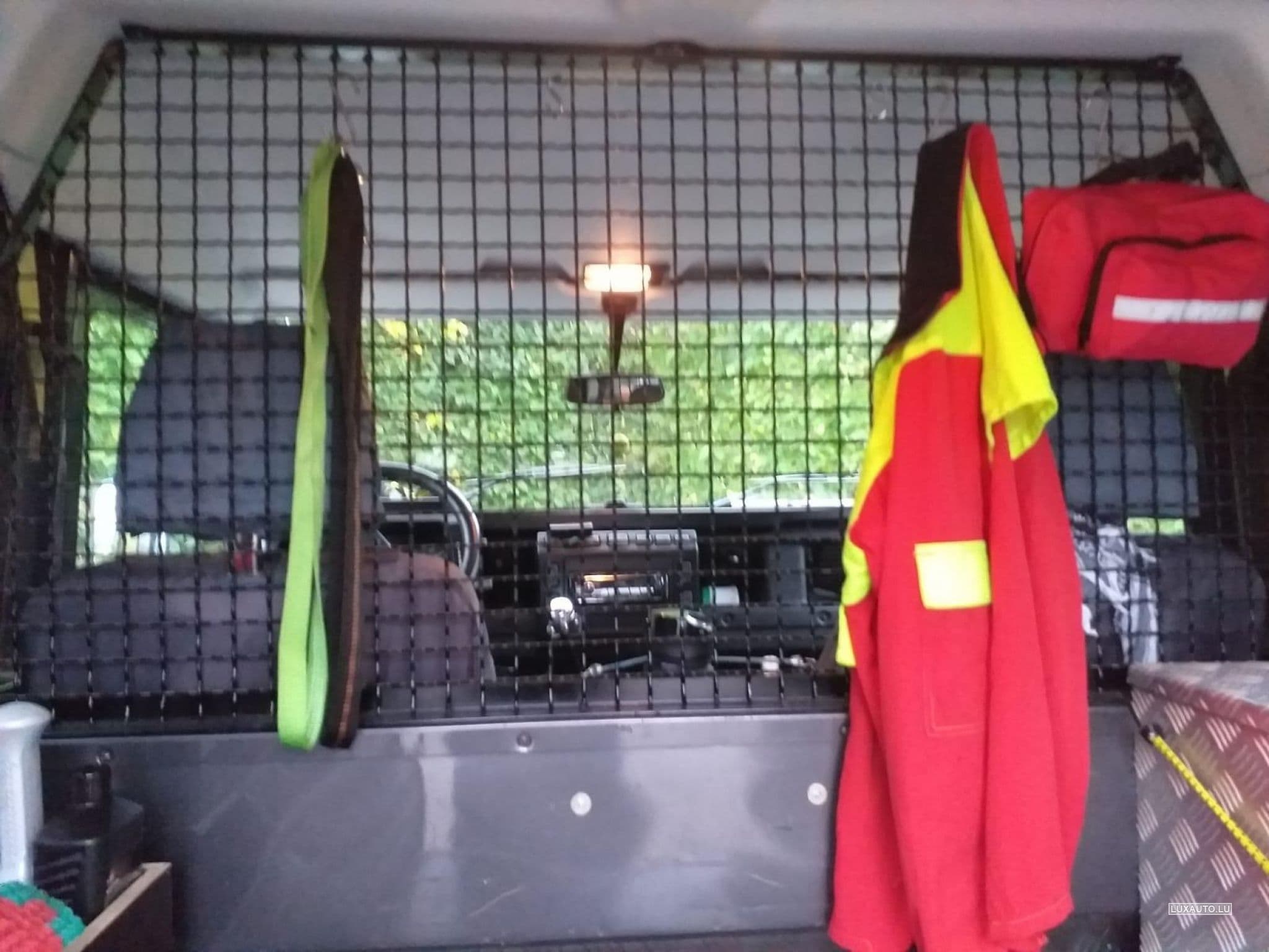 Land-Rover Defender (2005) - Photo 9