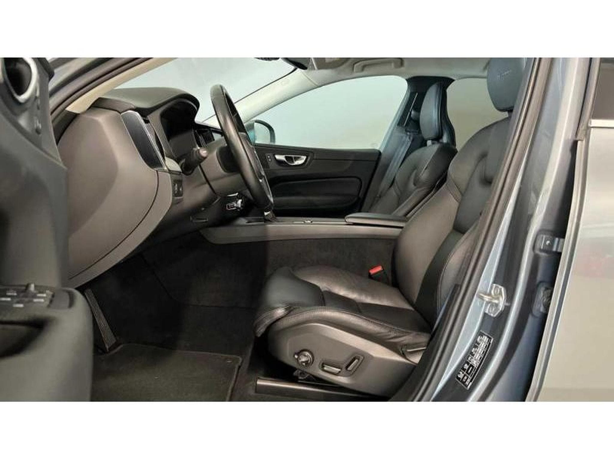 Volvo XC60 Inscription (2018) - Foto 17