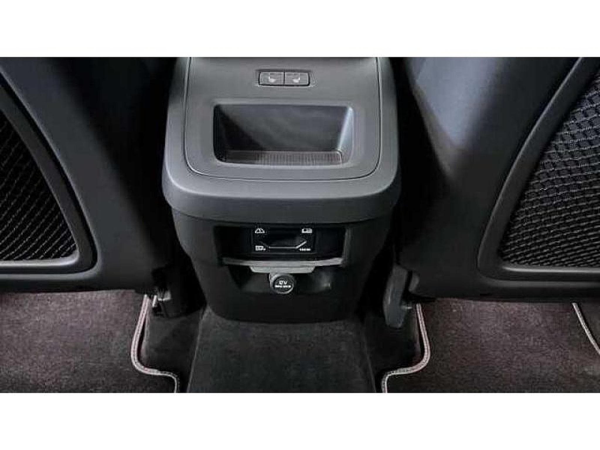 Volvo XC60 R-Design (2020) - Foto 21