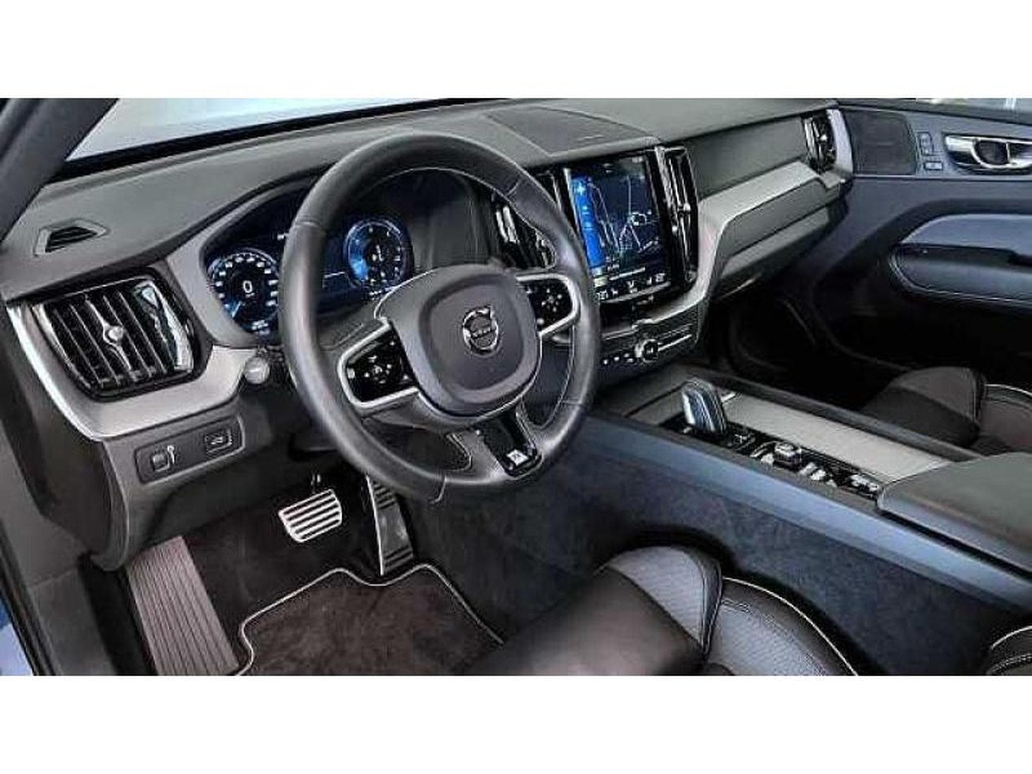 Volvo XC60 R-Design (2020) - Foto 7