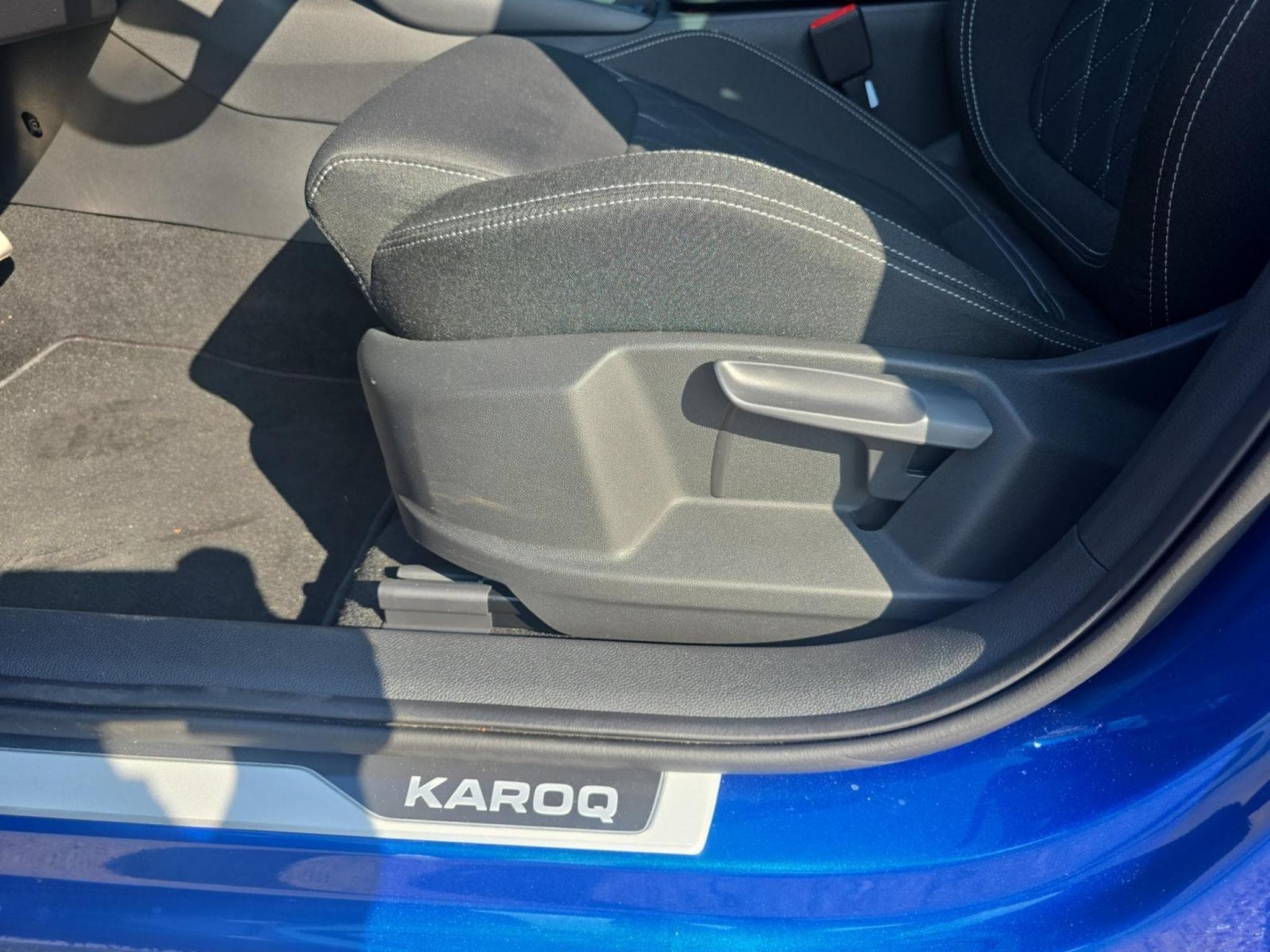 Skoda Karoq Sportline (2025) - Foto 20
