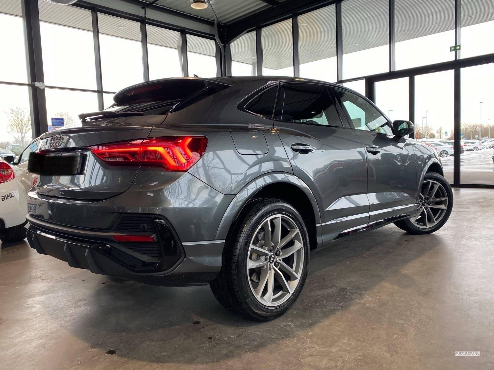 Audi Q3 S-LINE (2020) - Foto 3