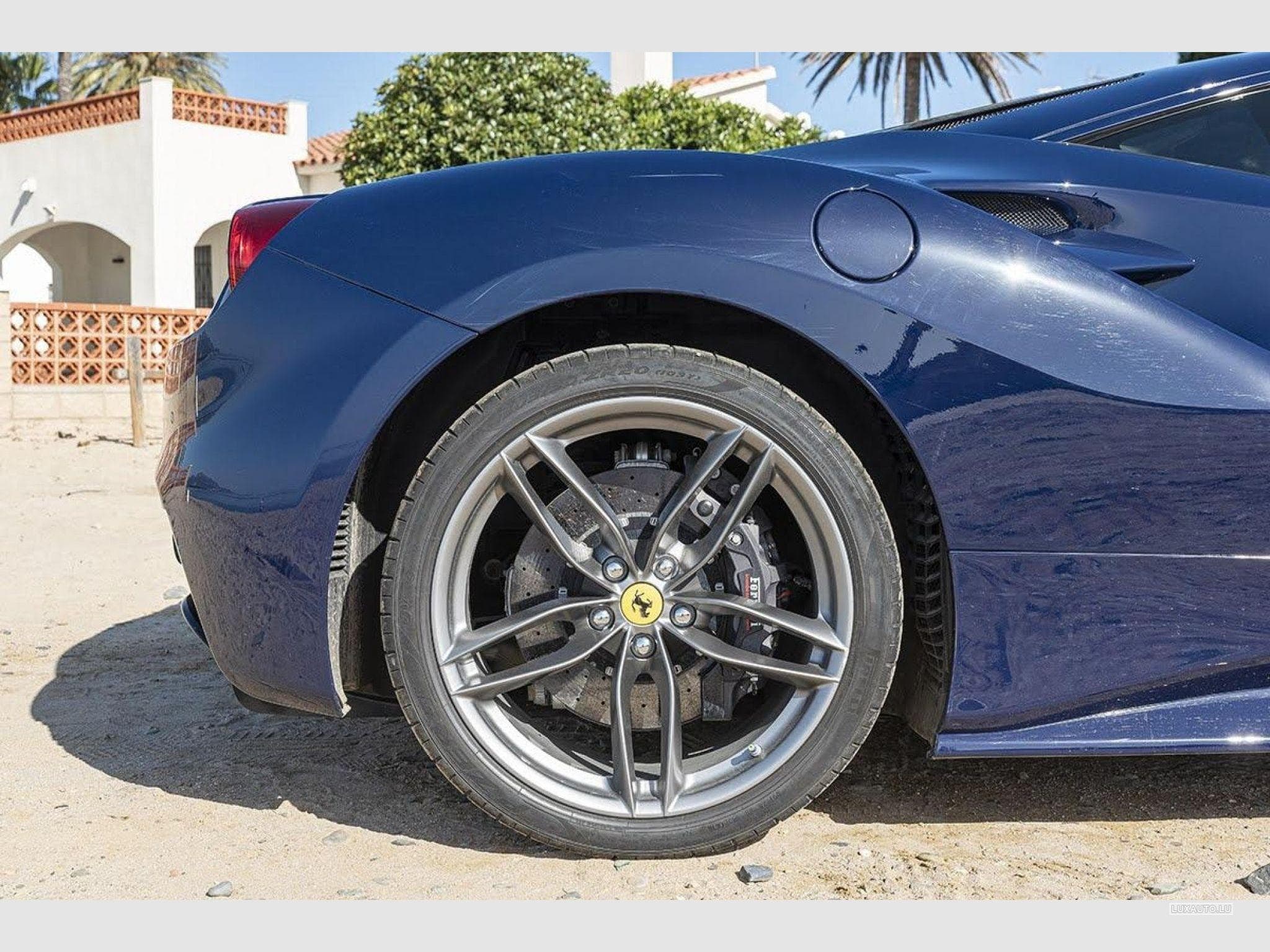 Ferrari 488 GTB (2018) - Foto 8