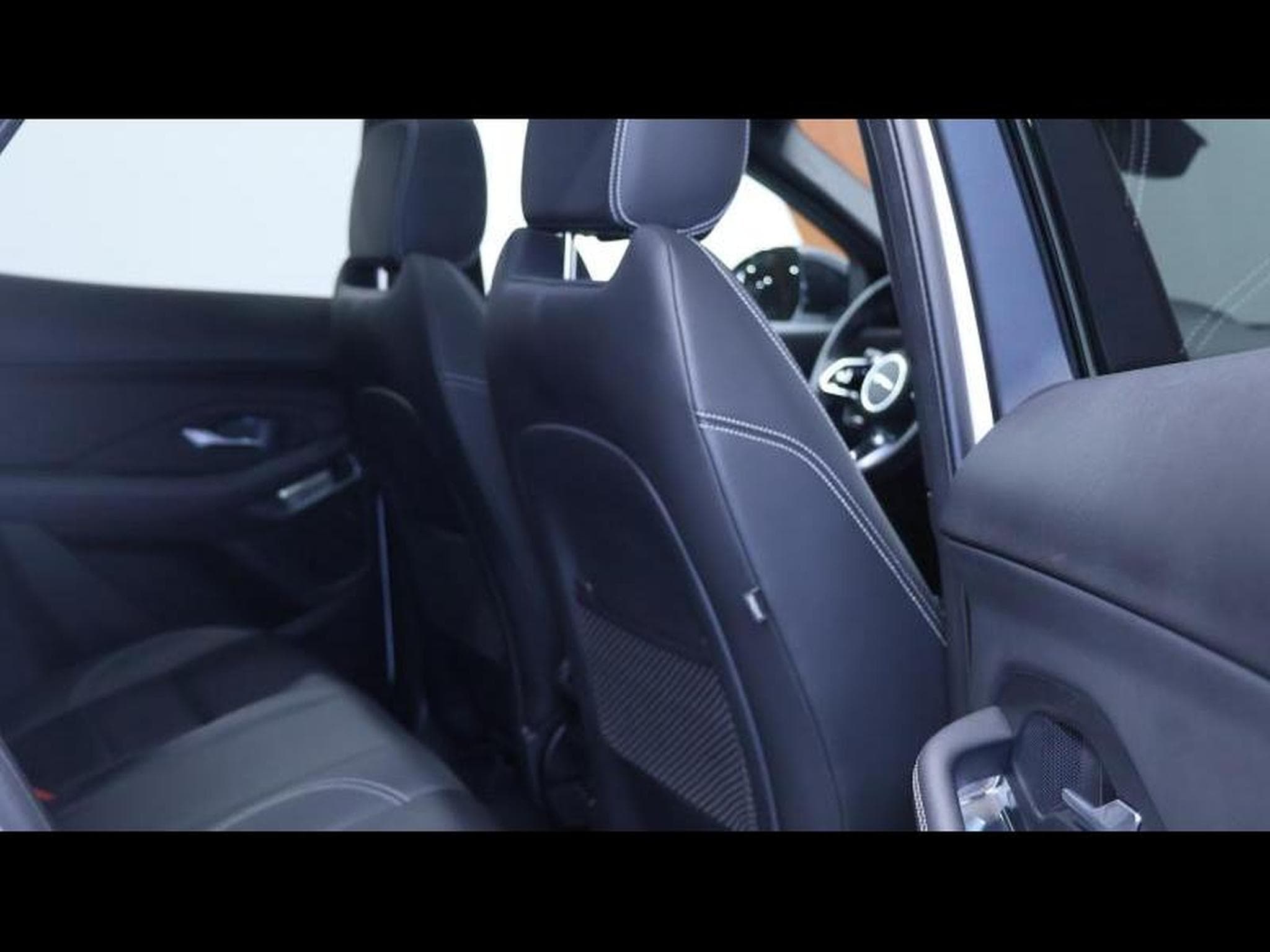 Jaguar E-Pace D165 R-Dynamic S AWD Auto (2024) - Photo 11