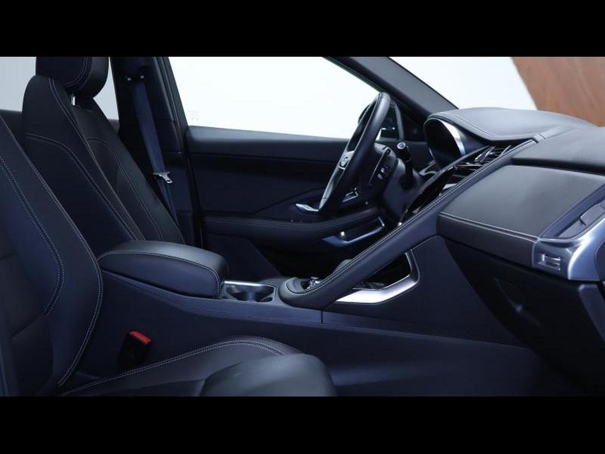 Jaguar E-Pace D165 R-Dynamic S AWD Auto (2024) - Photo 9