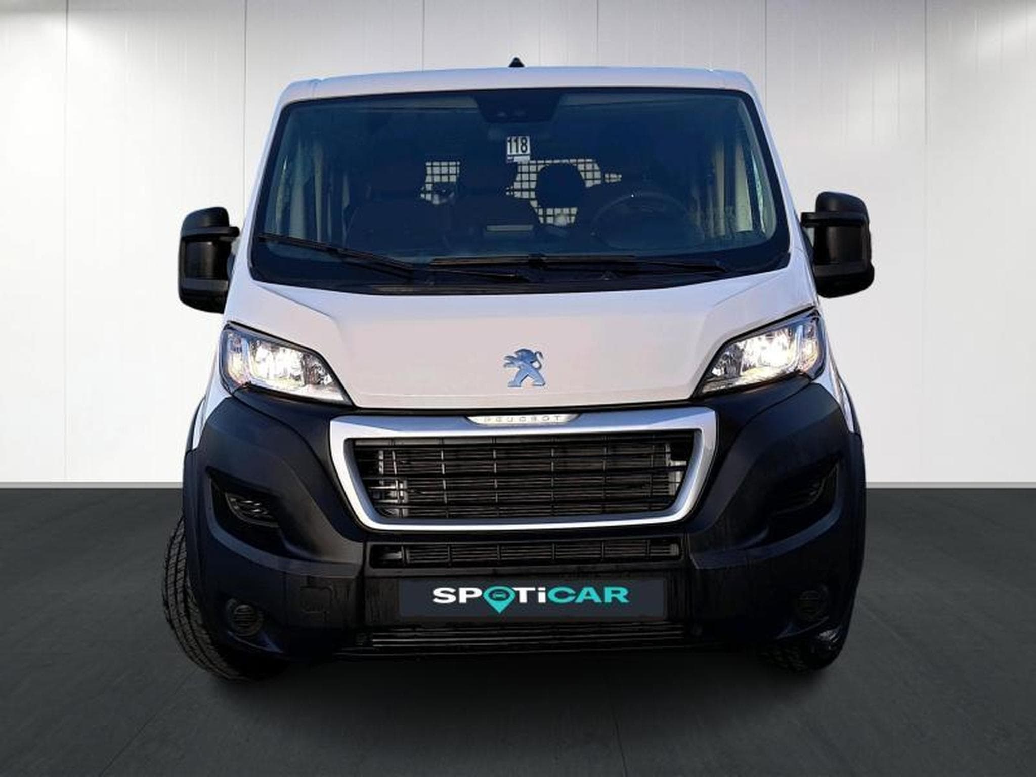 Peugeot Boxer Plateau DC 435 L4 (2024) - Photo 2