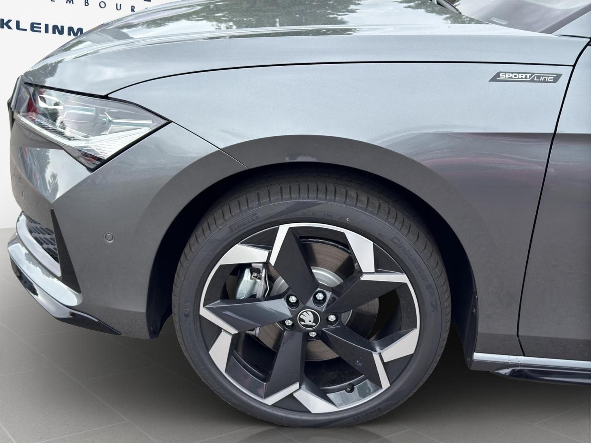 Skoda Superb Combi Sportline (2025) - Photo 3