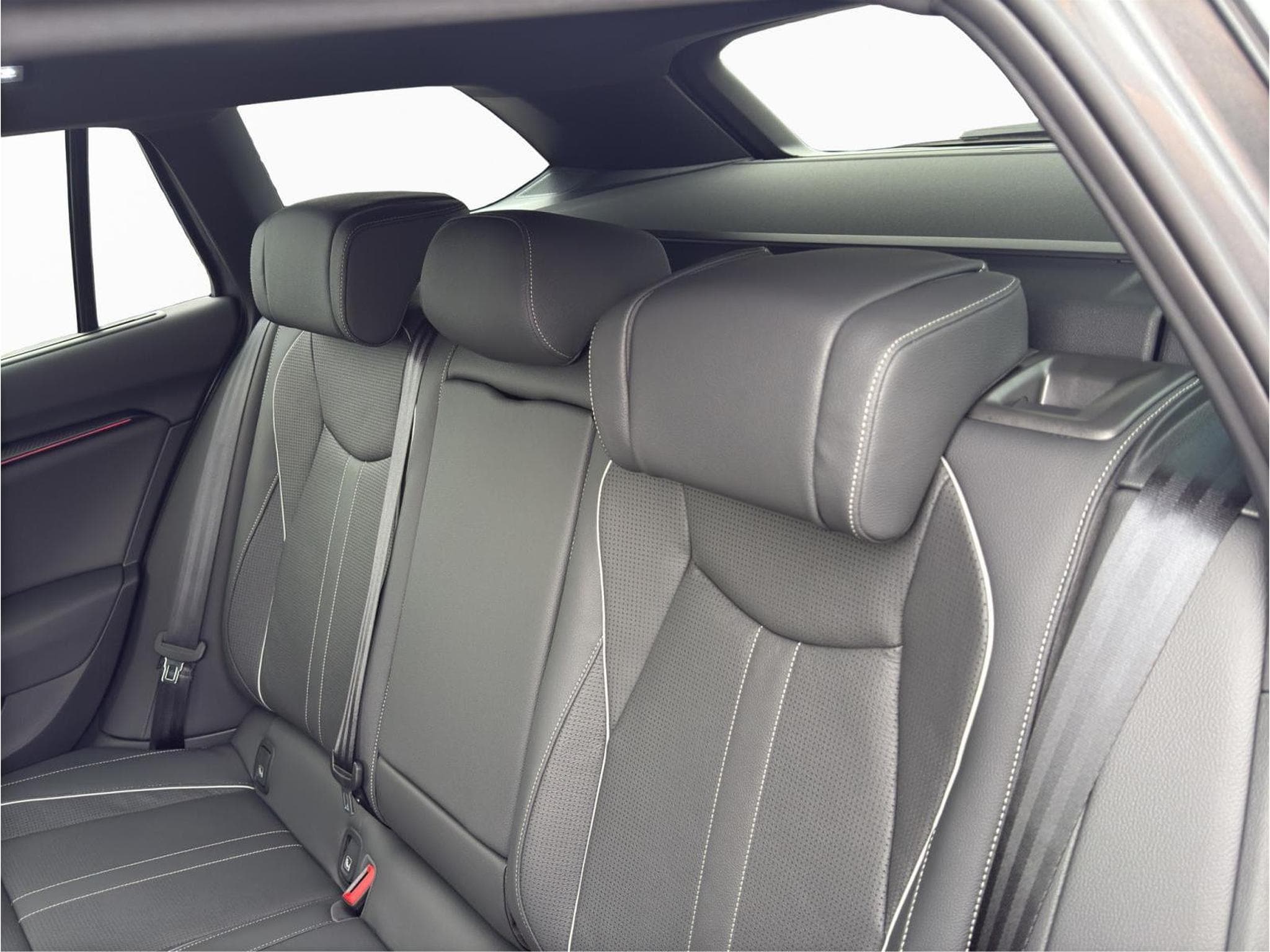 Skoda Superb Combi Sportline (2025) - Photo 9