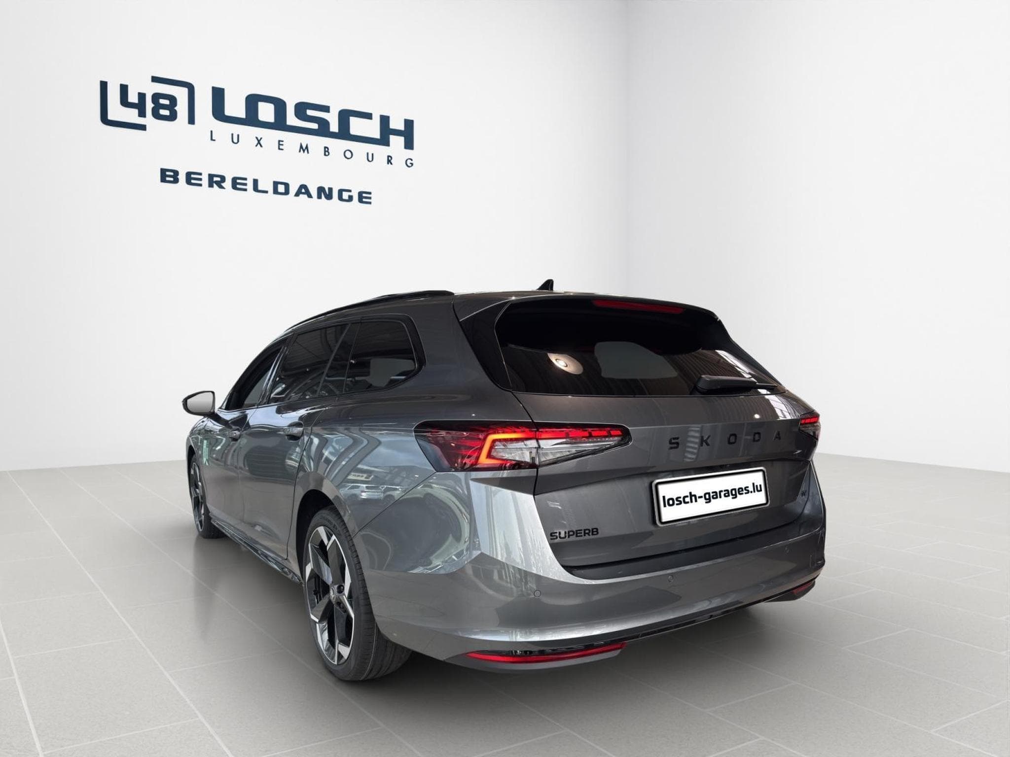 Skoda Superb Sportline (2025) - Photo 5