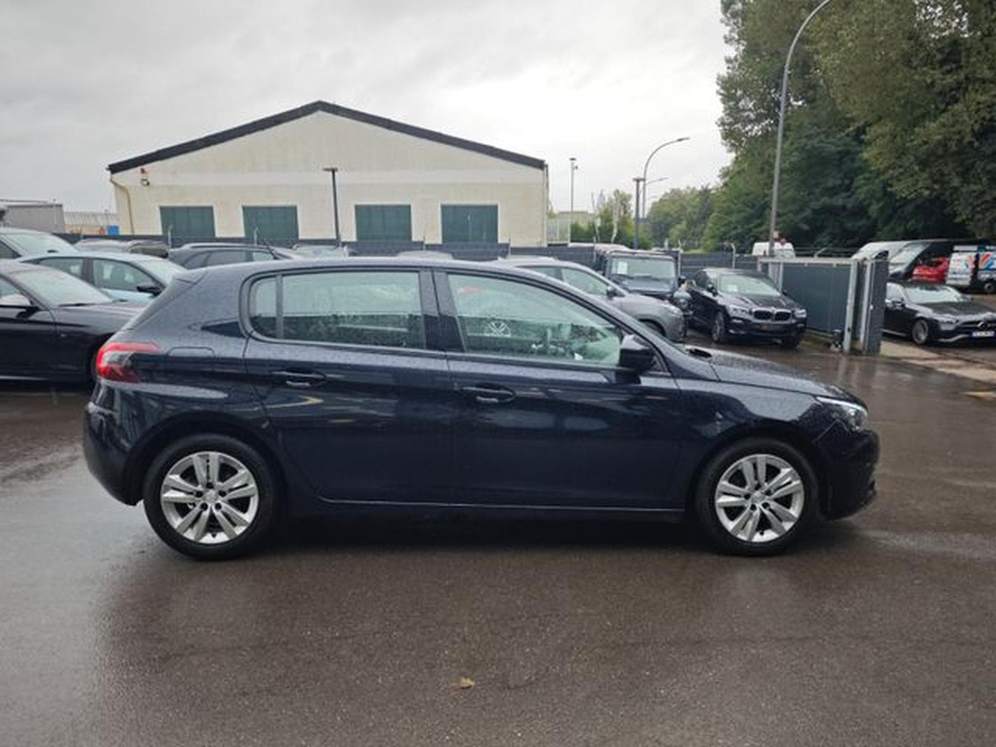 Peugeot 308 308*PANORAMA* NAVI*PDC*FACELIFT*KLIMAAUTOMATIK* (2018) - Foto 14
