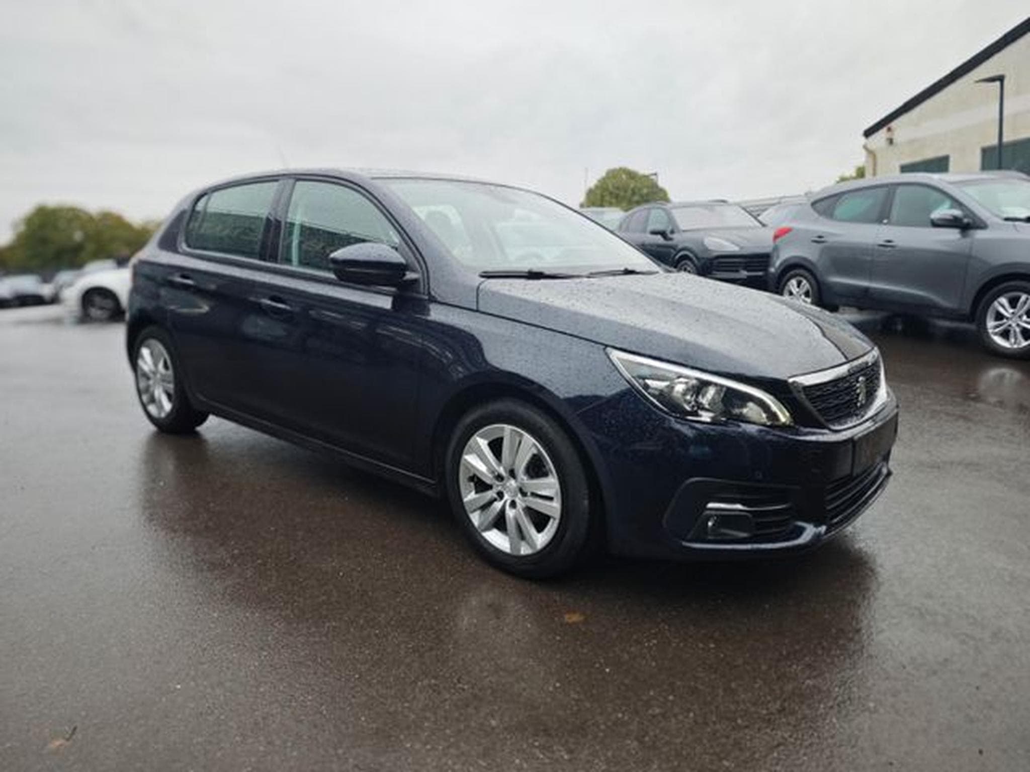 Peugeot 308 308*PANORAMA* NAVI*PDC*FACELIFT*KLIMAAUTOMATIK* (2018) - Foto 5