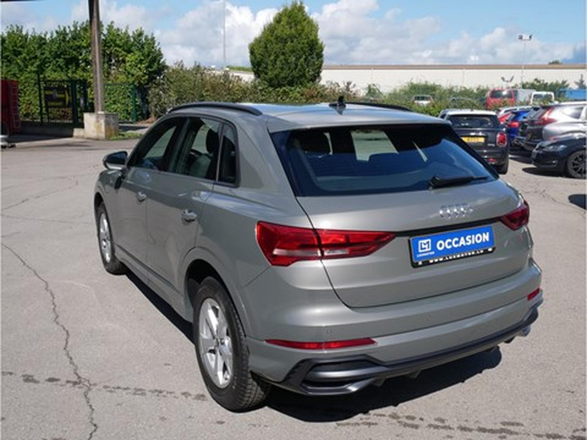 Audi Q3 45 TFSI e S-Line S-TRONIC (2021) - Photo 3