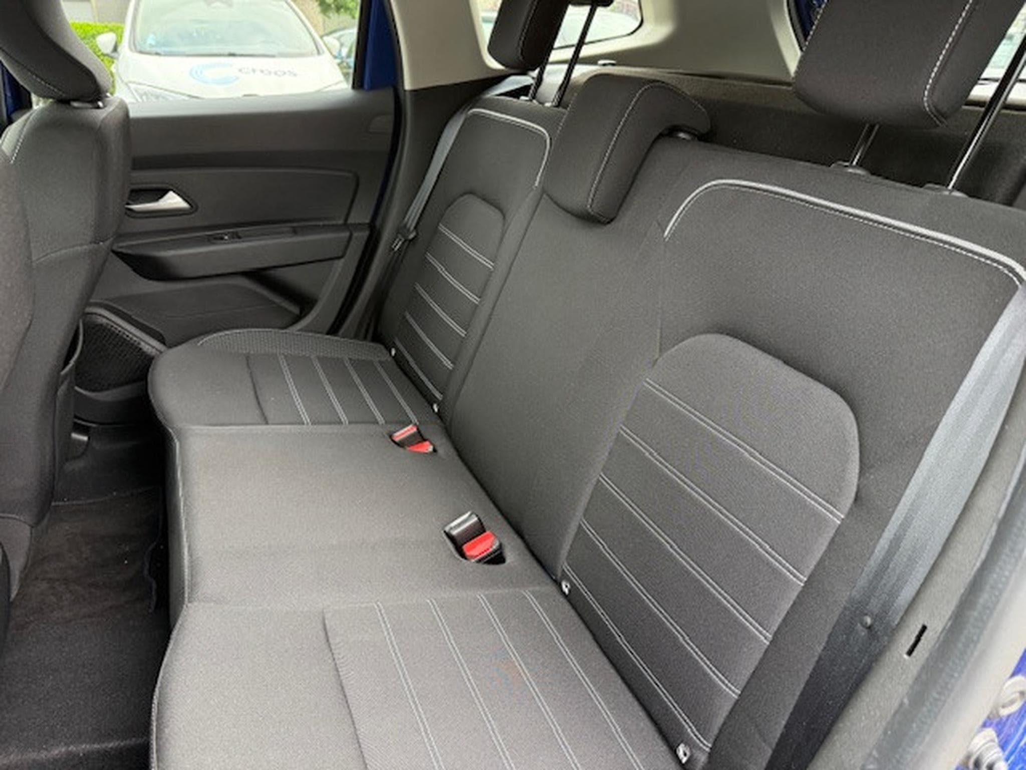 Dacia Duster PRESTIGE 150 EDC (2022) - Foto 4