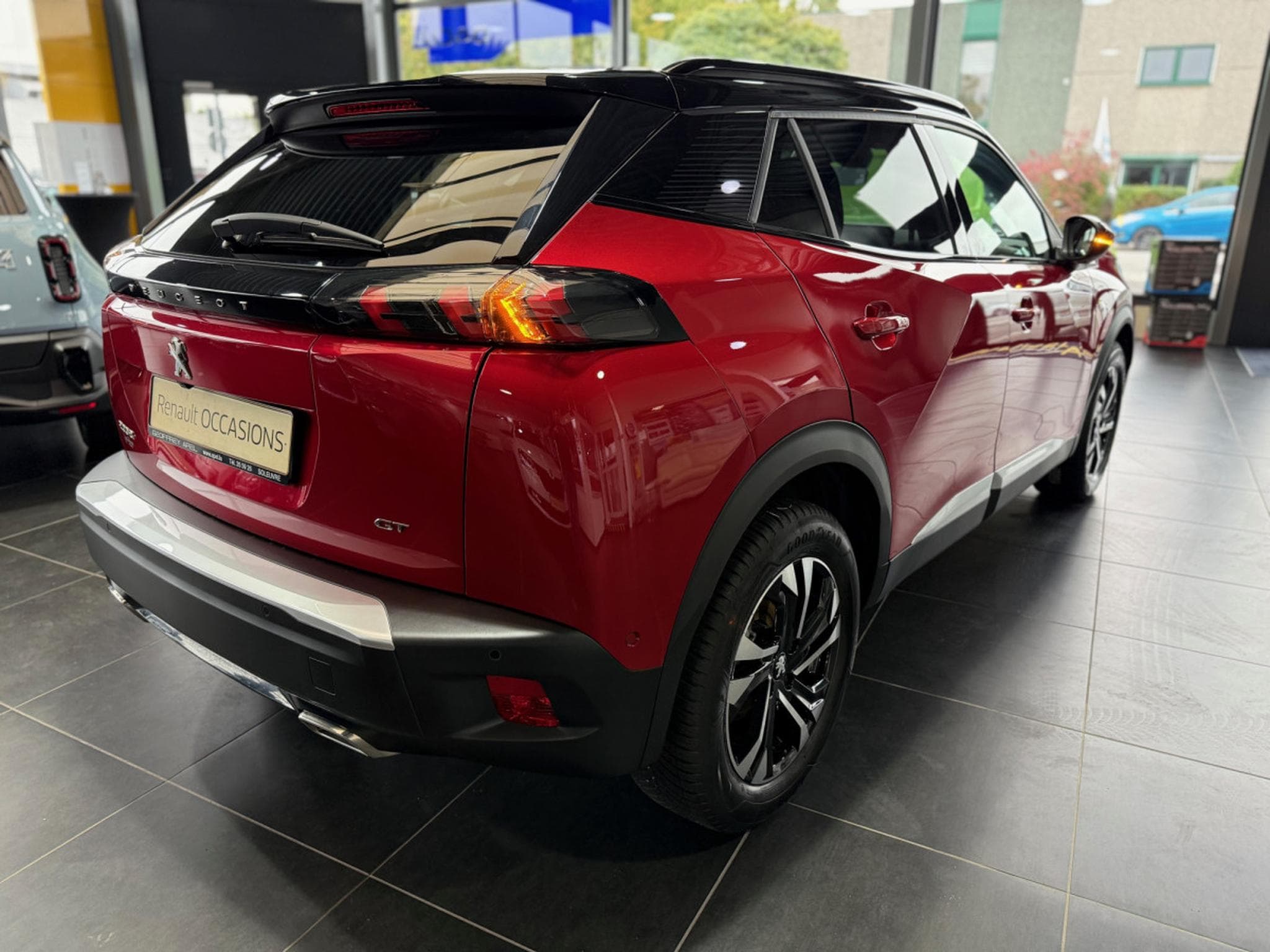 Peugeot 2008 GT (2022) - Photo 4