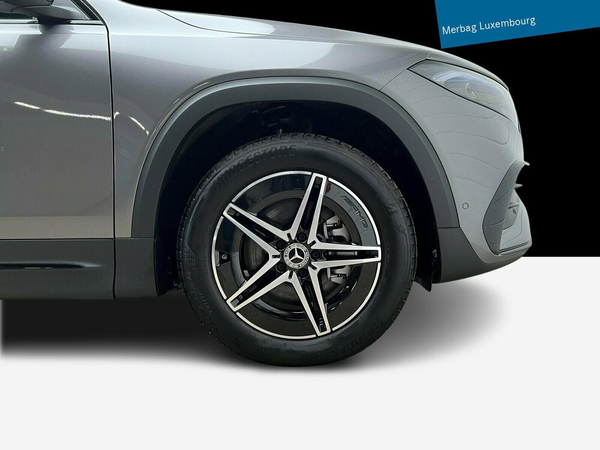Mercedes EQB 4MATIC (2023) - Photo 5