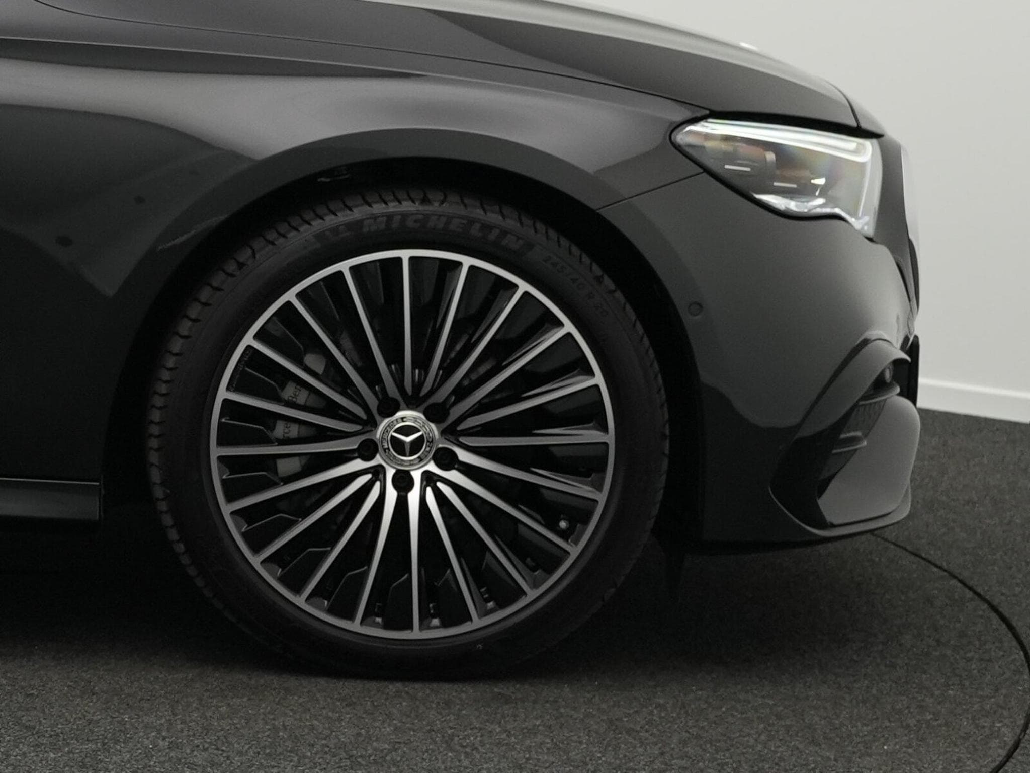 Mercedes E 220 d T-Modell (2024) - Photo 6