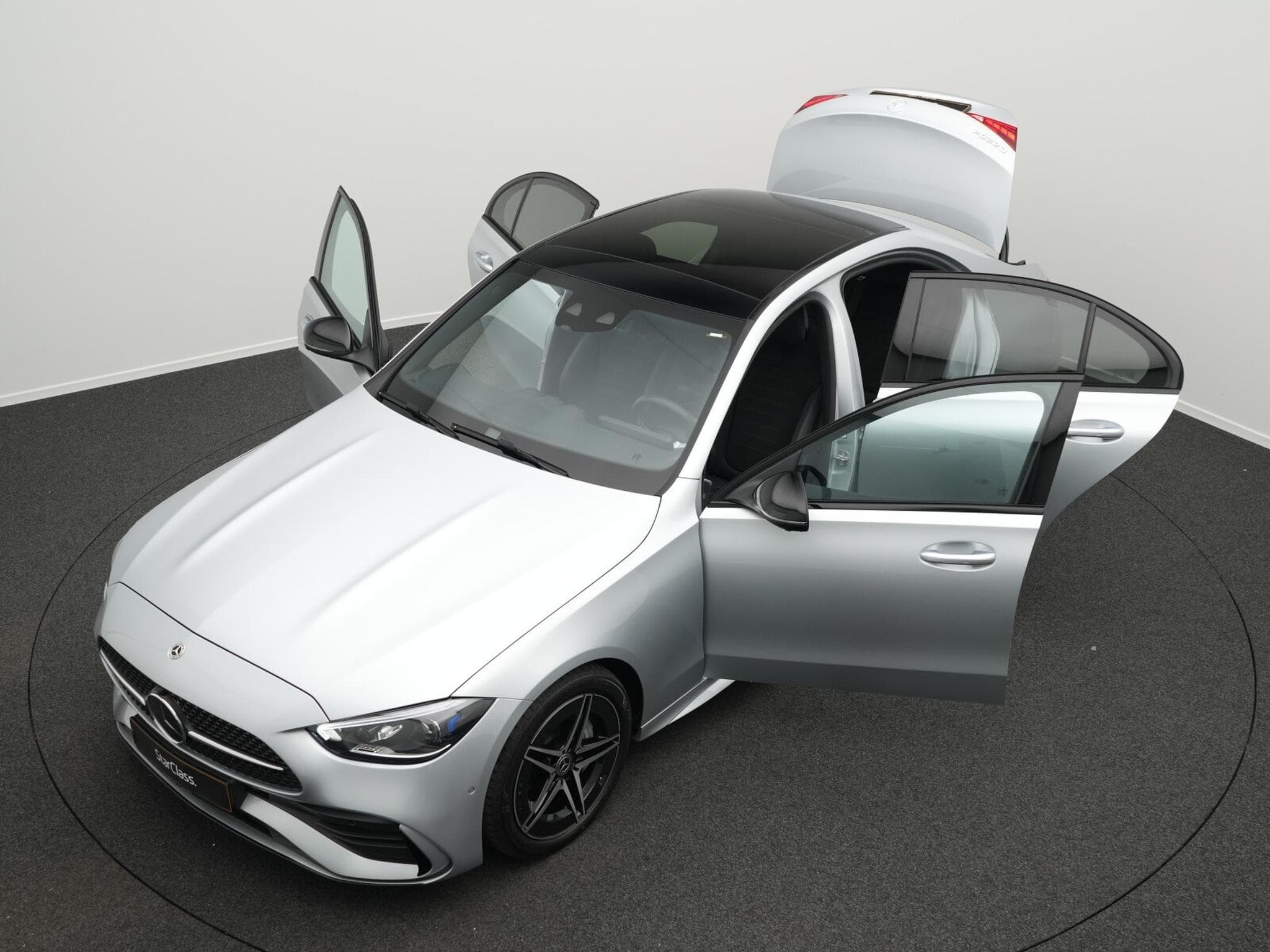 Mercedes C 220 d (2025) - Photo 12