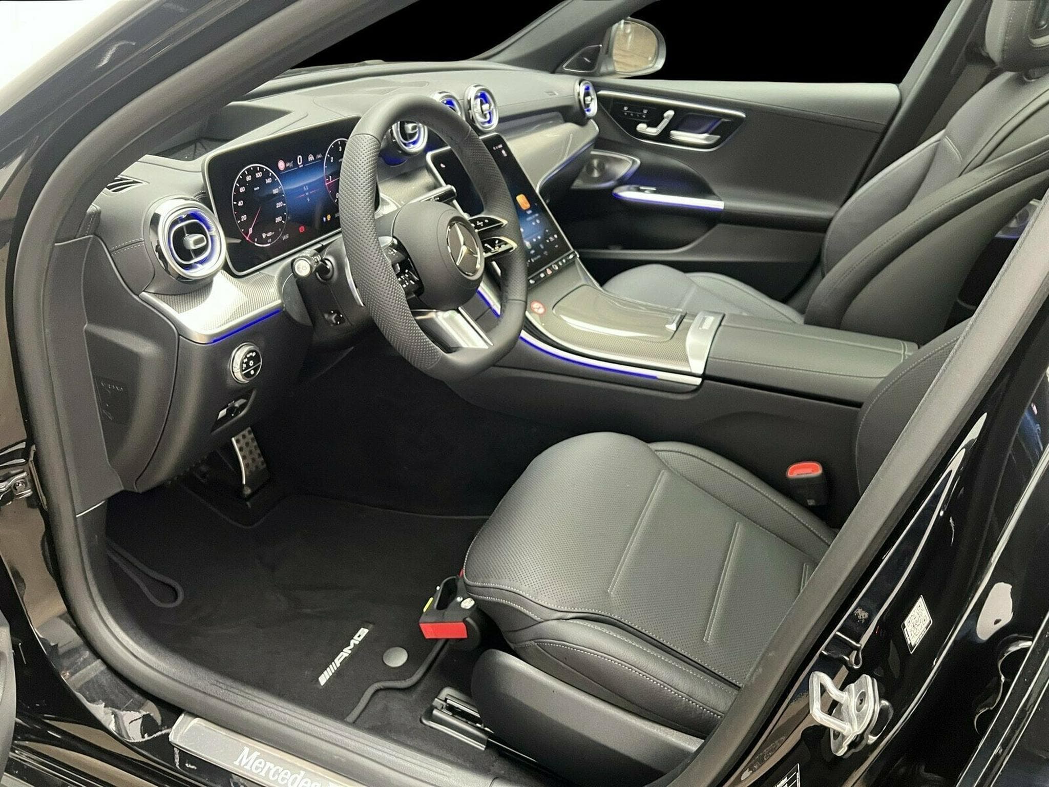 Mercedes C 220 d 4MATIC T-Modell (2025) - Photo 8