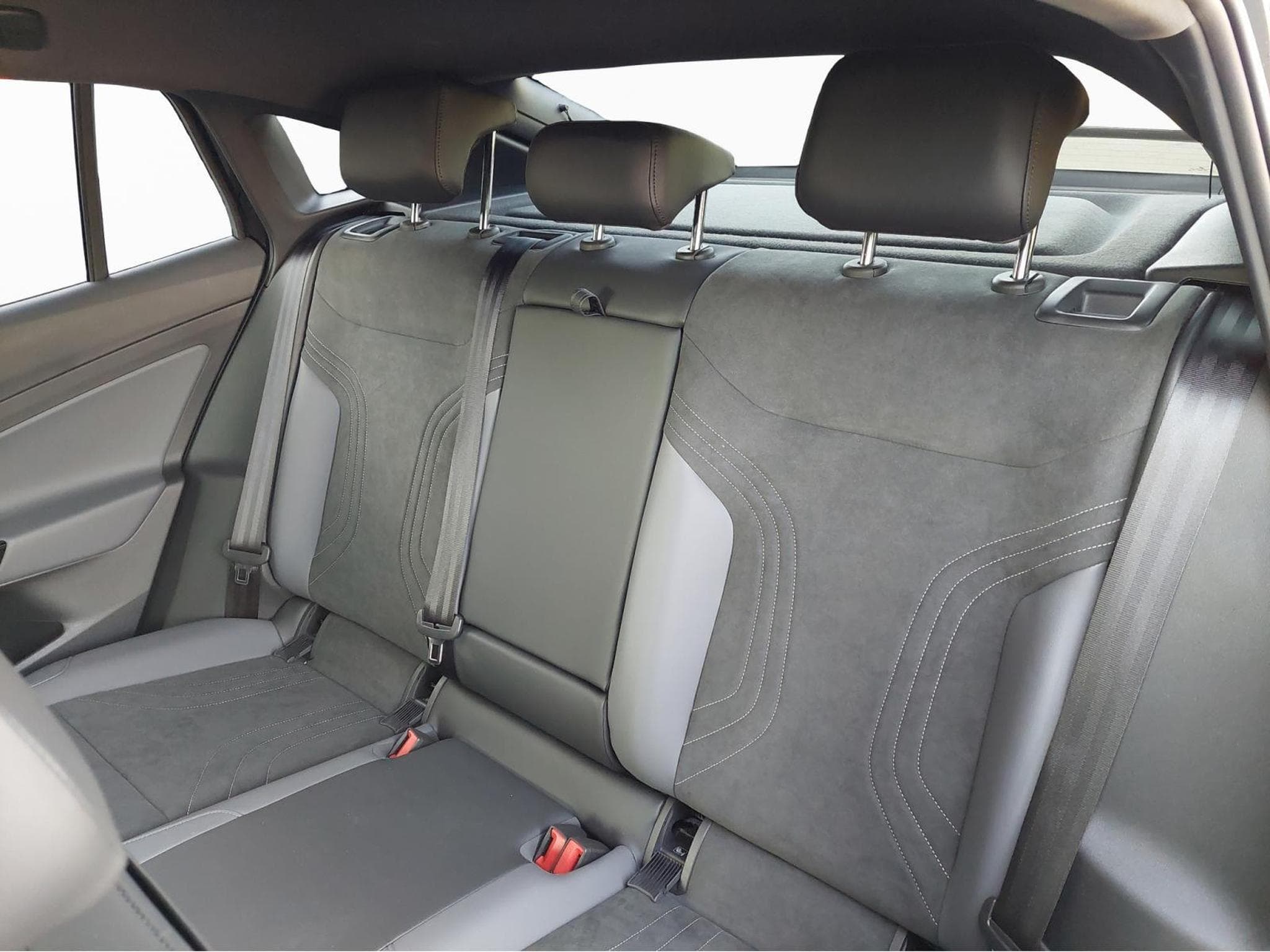 VW ID.5 Pro (2025) - Foto 15