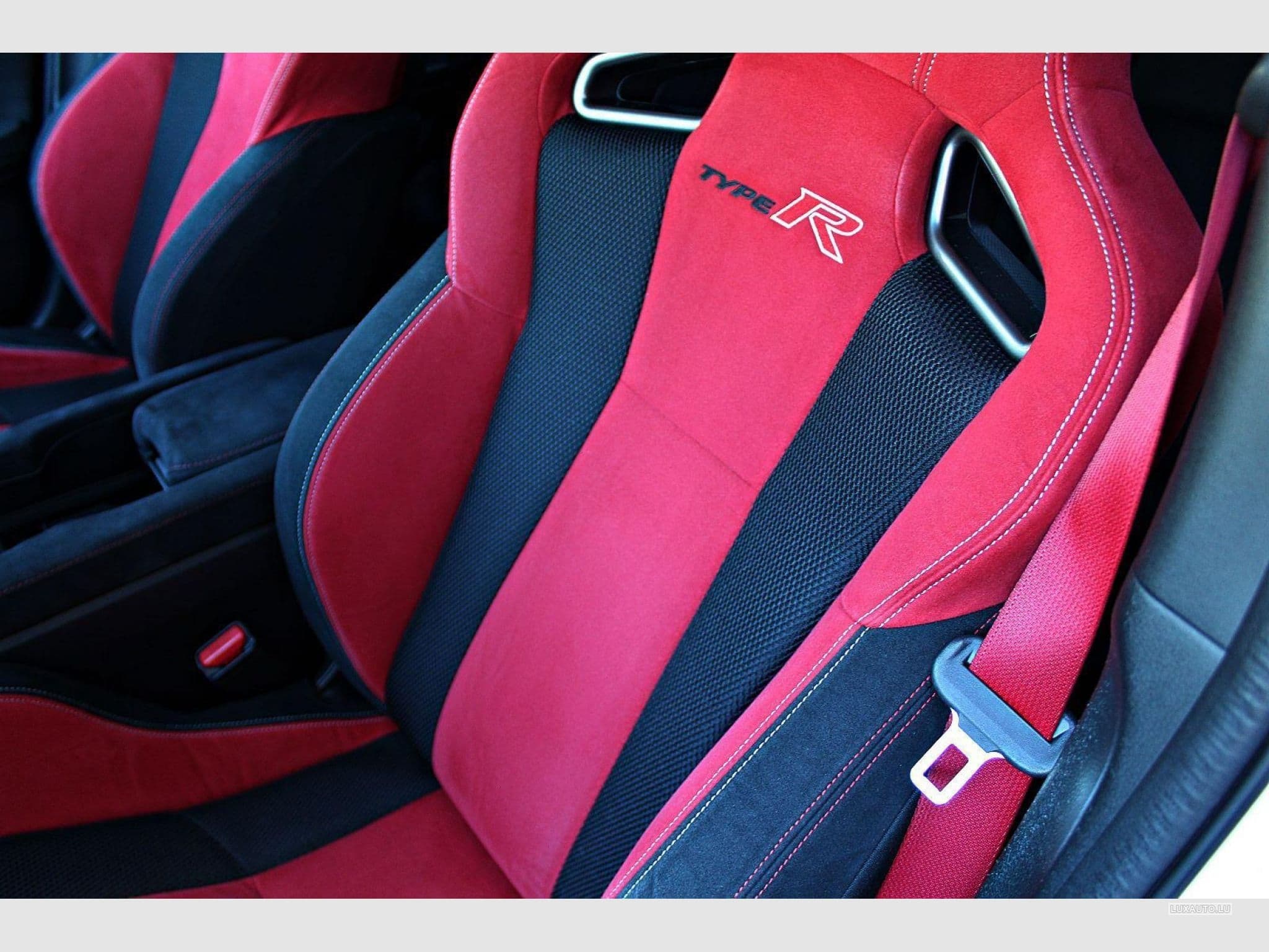 Honda Civic Type R - FK8 (2018) - Foto 8