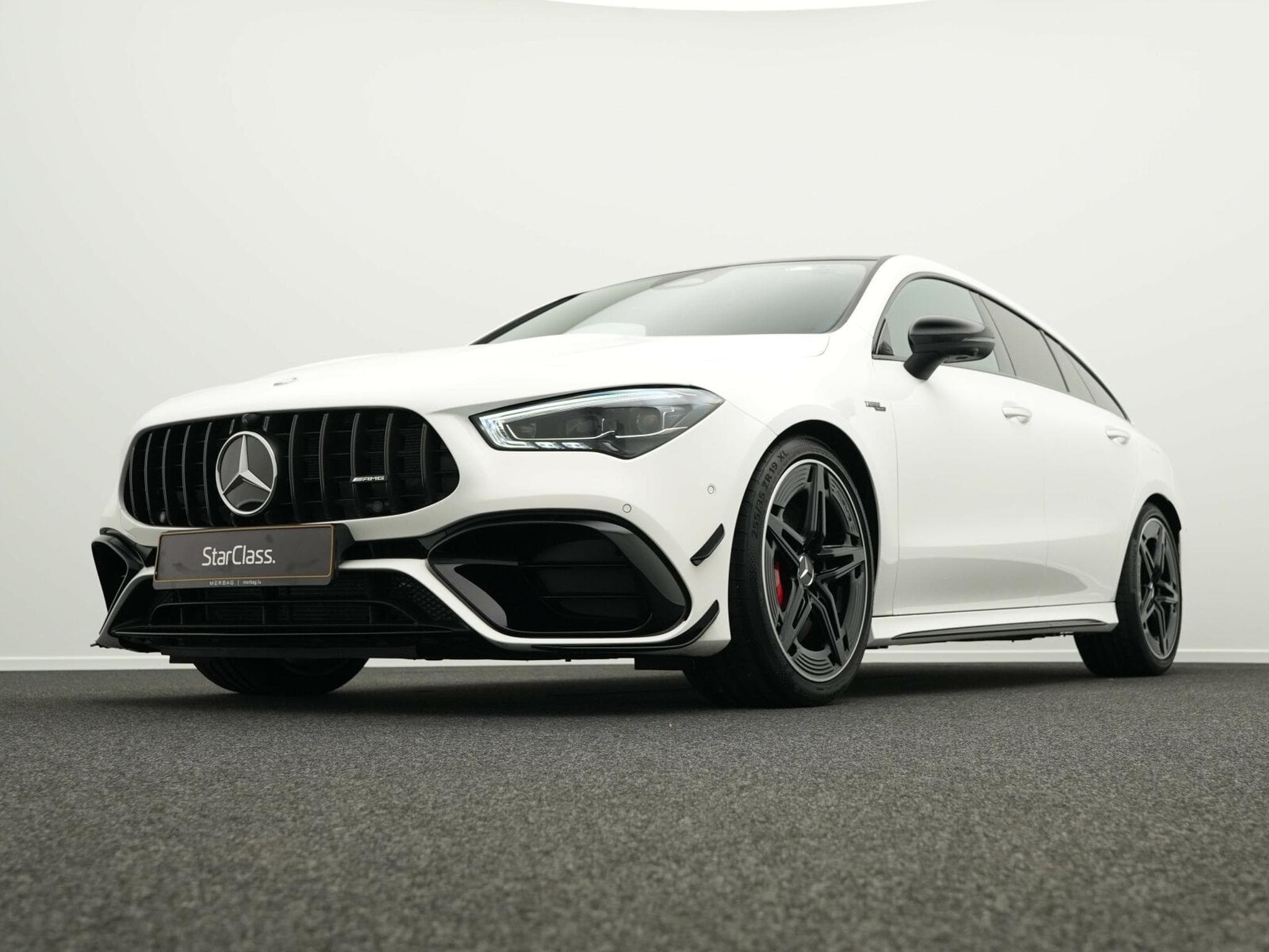 Mercedes CLA 45 AMG S 4MATIC+ Multi+Burm. (2024) - Photo 10