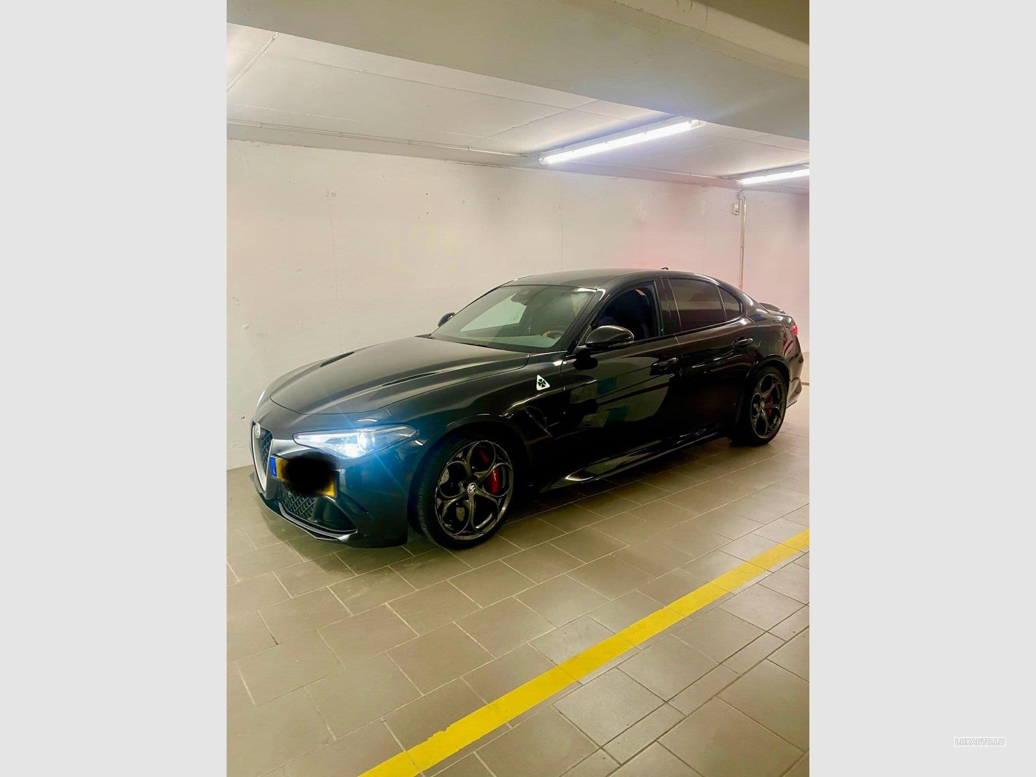 Alfa-Romeo Giulia 2.9 bi turbo 510cv Quadrifoglio (2018) - Foto 2