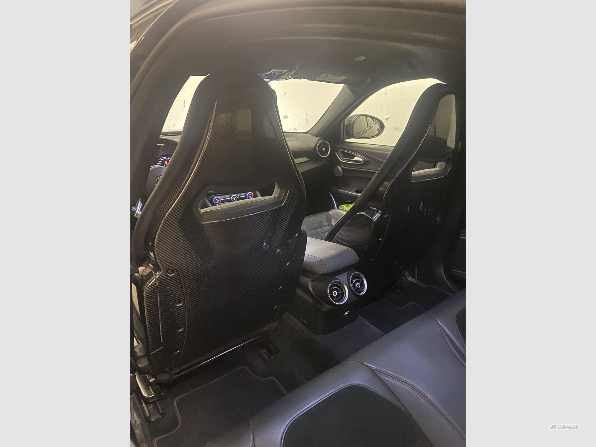 Alfa-Romeo Giulia 2.9 bi turbo 510cv Quadrifoglio (2018) - Foto 4