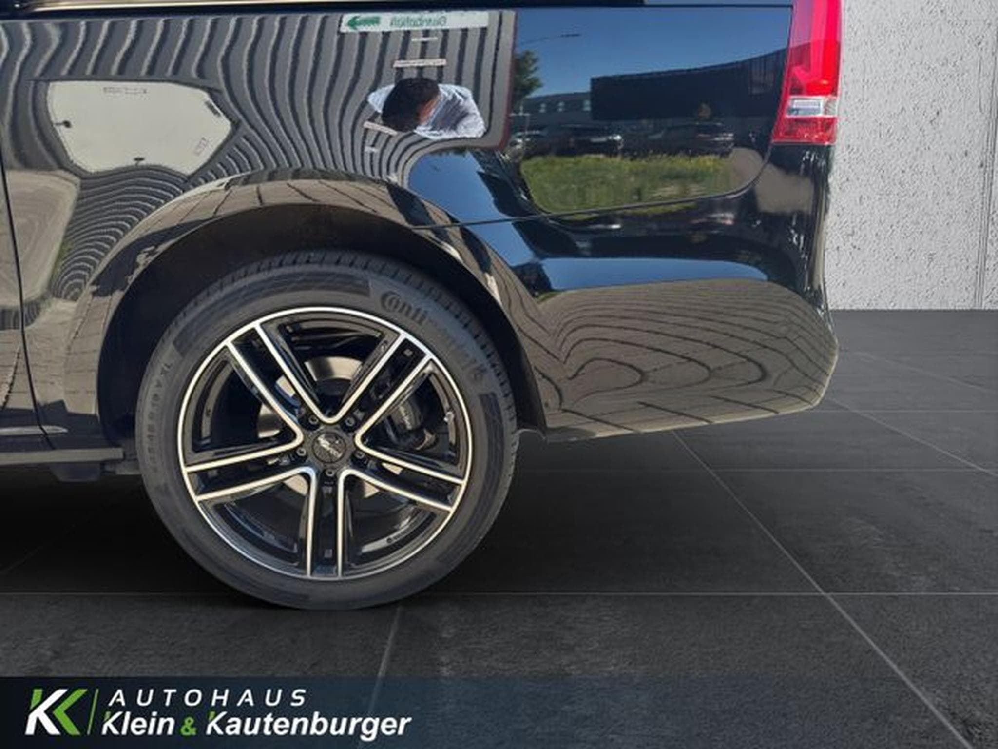 Mercedes V V 250d 4M+LANG+STANDH+KAMERA+AHK+MBUX 7SITZE+TOP (2022) - Foto 10