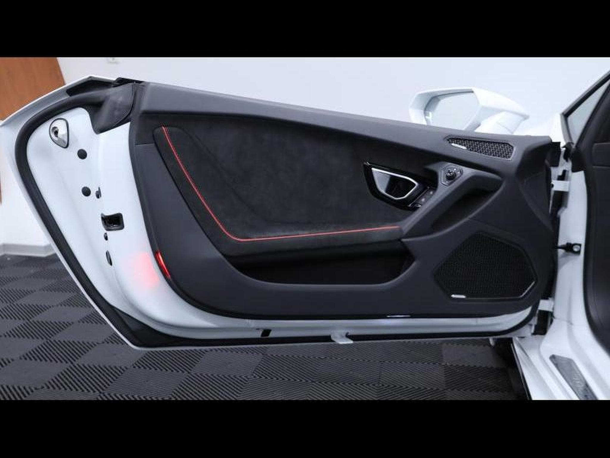 Lamborghini Huracán 5.2 V10 640 EVO (2019) - Foto 27