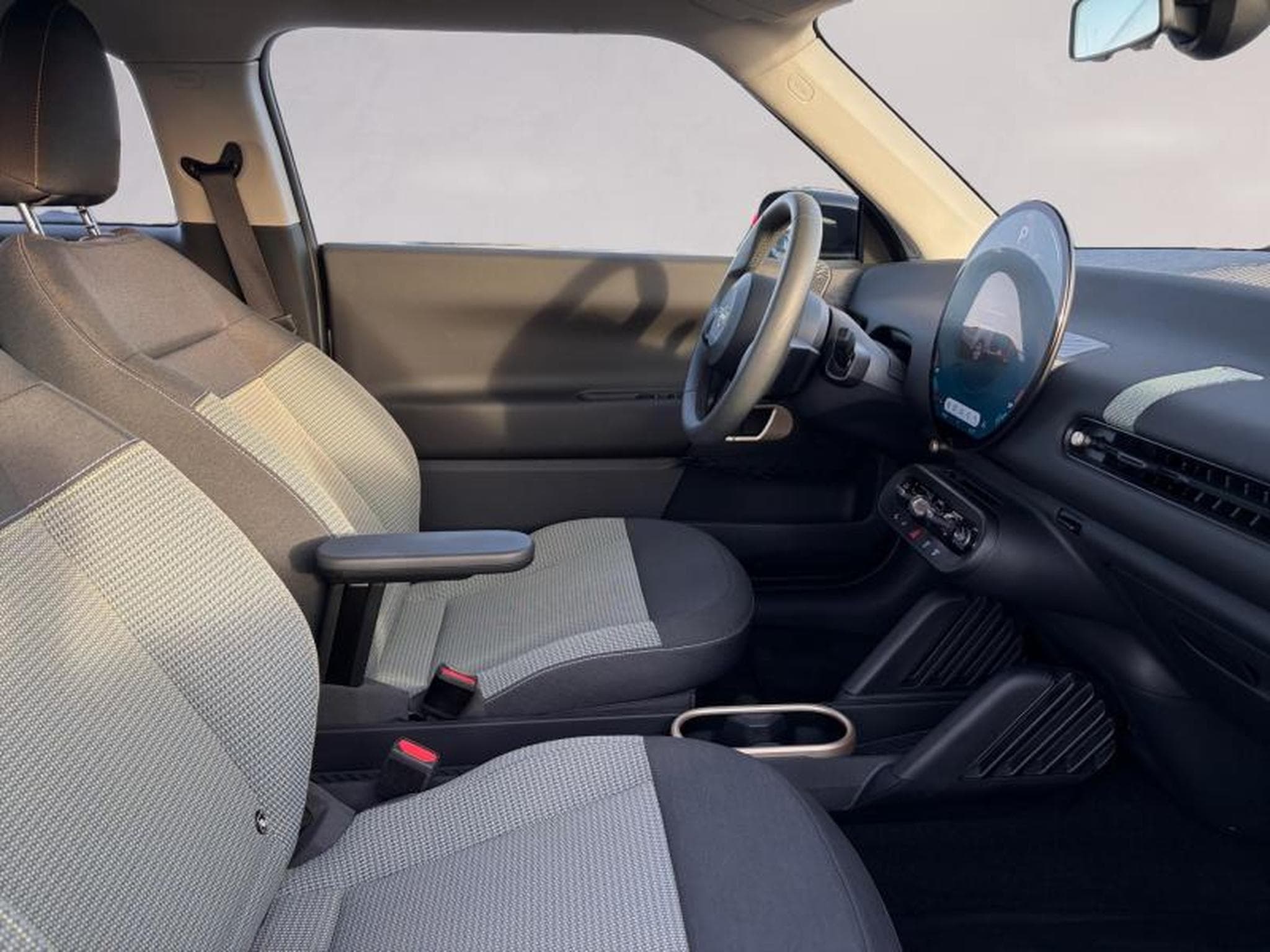 MINI Cooper Cooper E (2024) - Photo 15