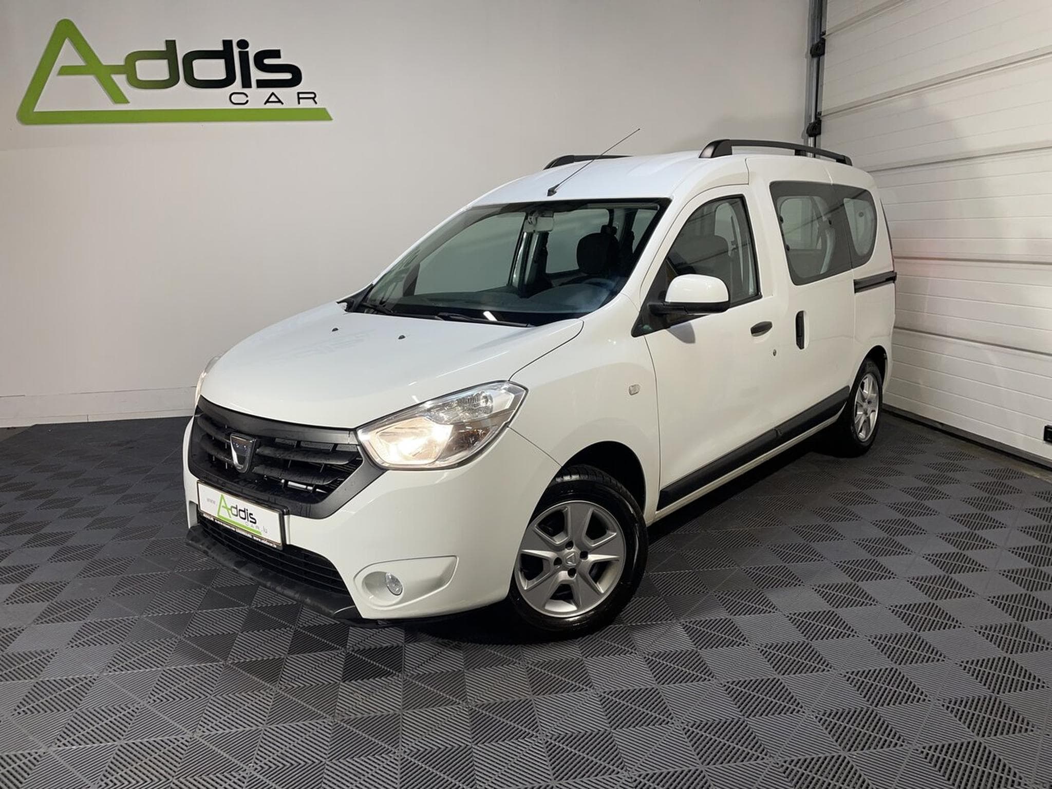 Dacia Dokker 1.5 DCI 90 LAUREATE BLUETOOTH (2017) - Photo 1