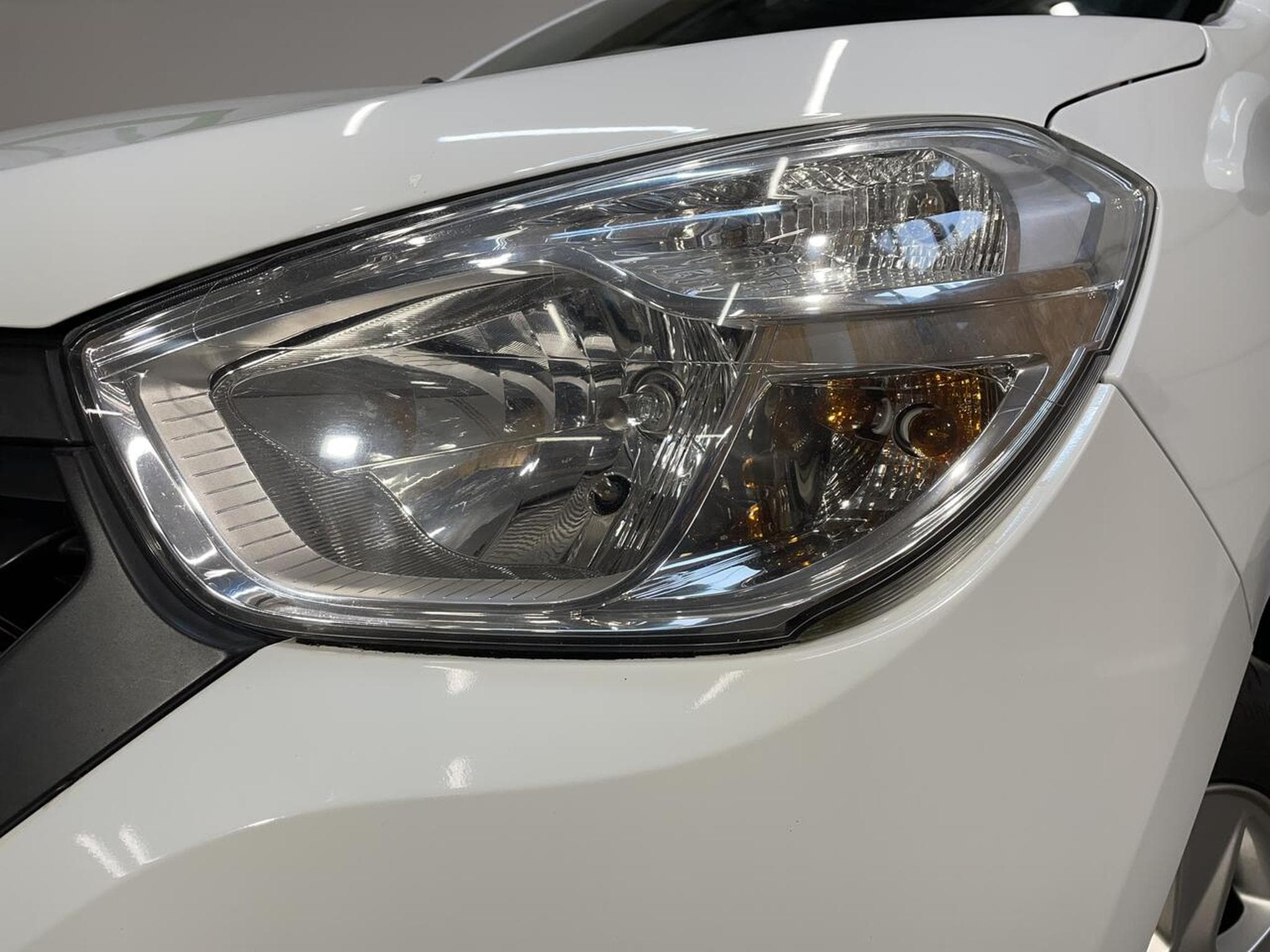 Dacia Dokker 1.5 DCI 90 LAUREATE BLUETOOTH (2017) - Photo 13