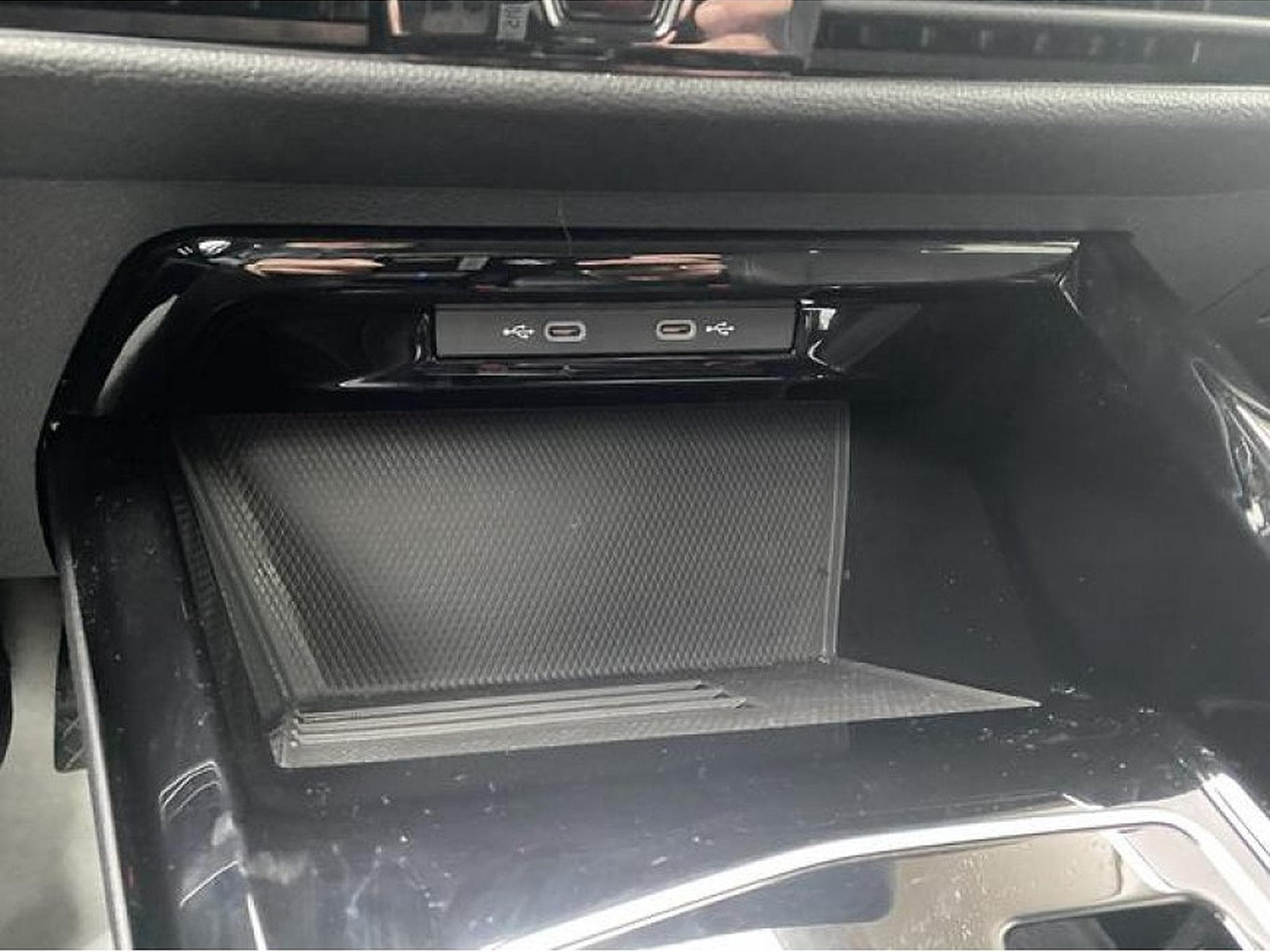 VW Golf (2025) - Photo 20