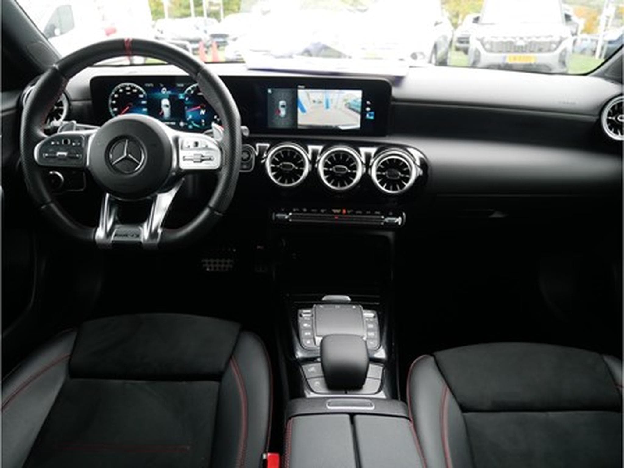 Mercedes A 35 AMG 306cv A7 4-Matic (2022) - Foto 4