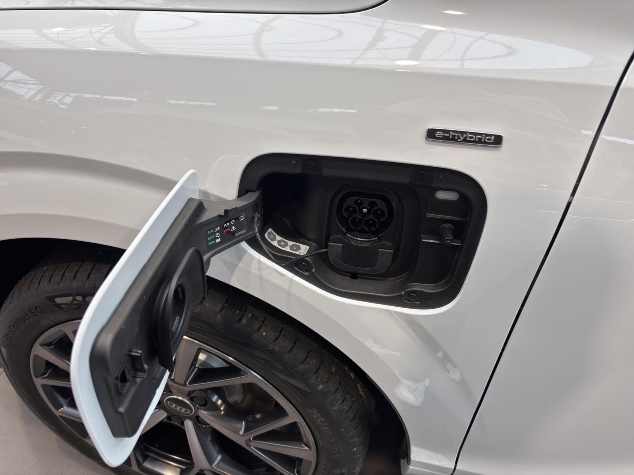 Audi Q3 e-hybrid 200 kW (2025) - Photo 12