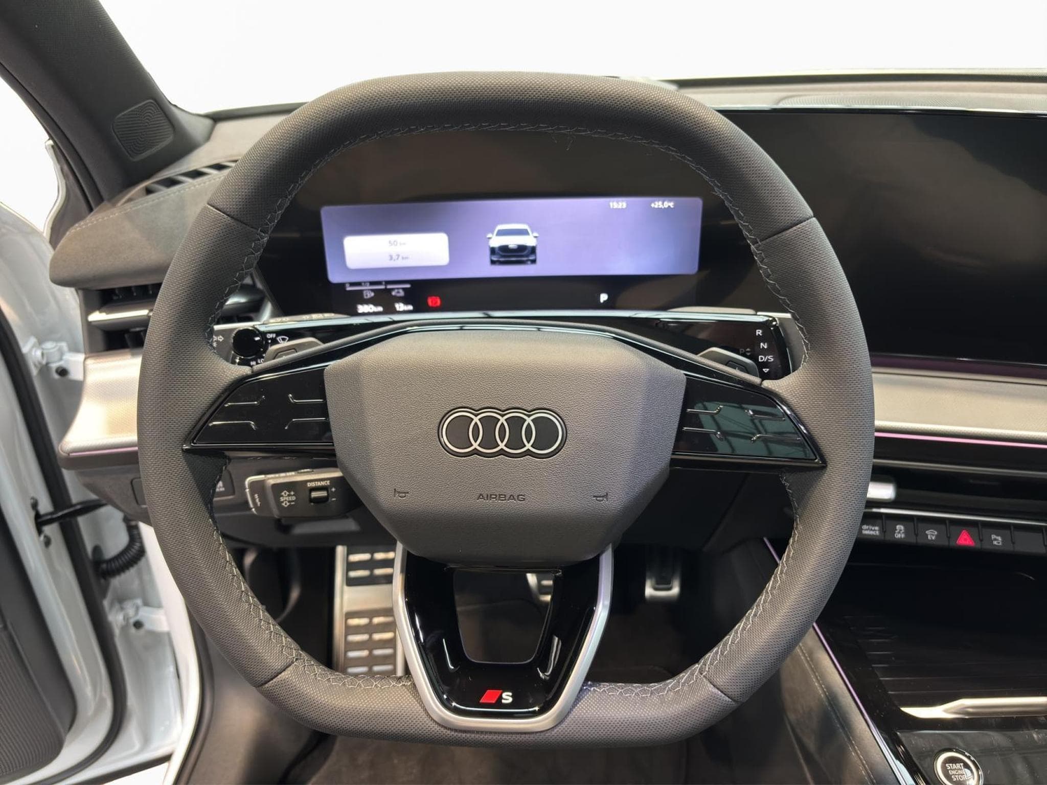 Audi Q3 e-hybrid 200 kW (2025) - Photo 4