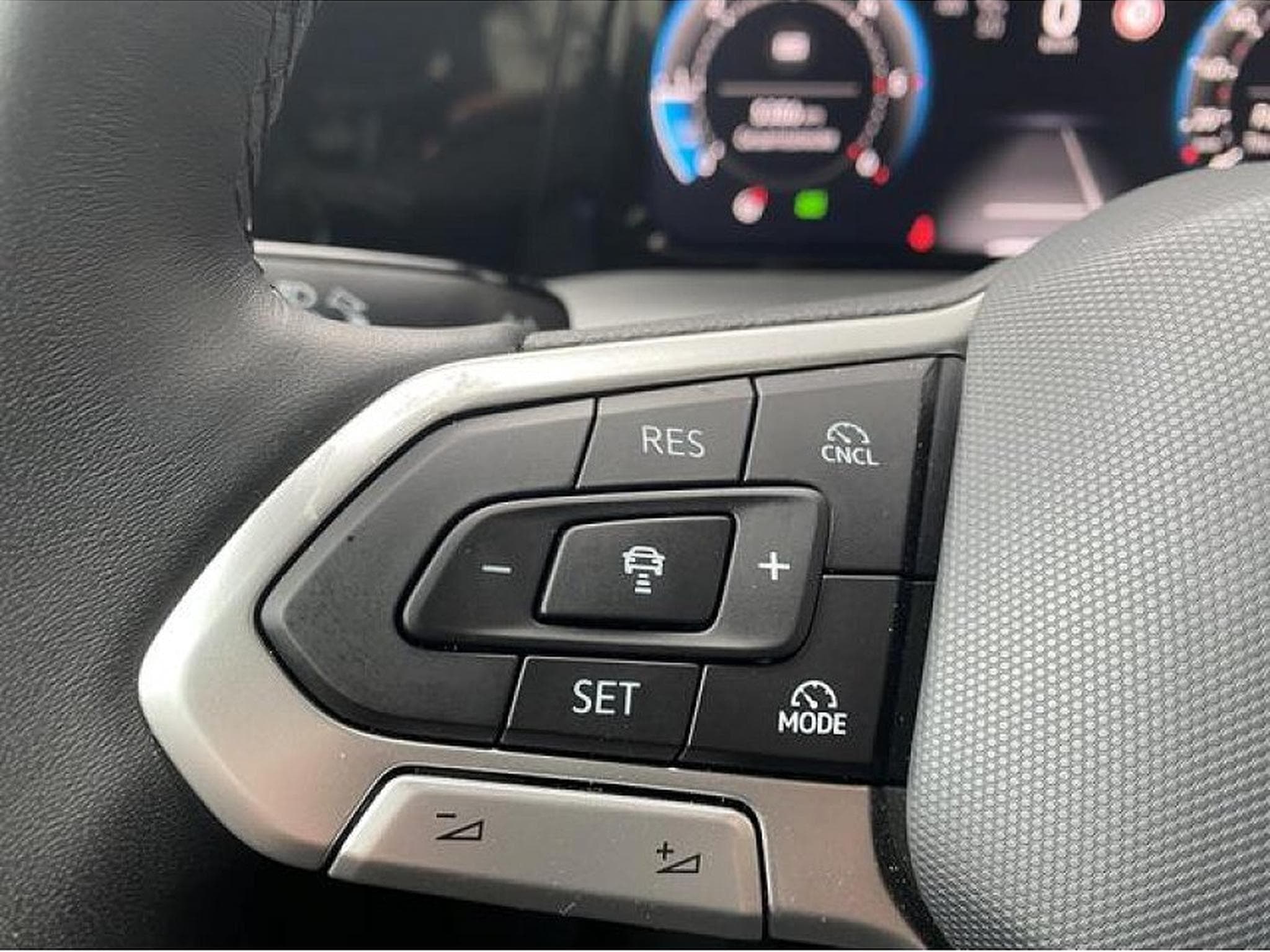 VW Golf (2025) - Photo 11