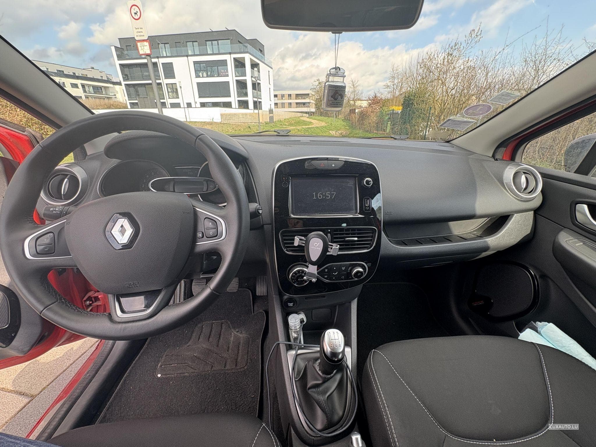 Renault Clio CLIO IV 0.9 TCe Energy Limited (2017) - Foto 3