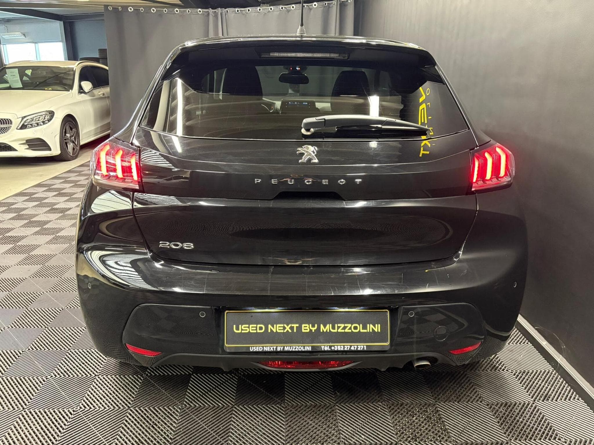 Peugeot 208 1.2 Allure 100cv Camera / Régulateur / Sièges chauffants (2023) - Photo 5