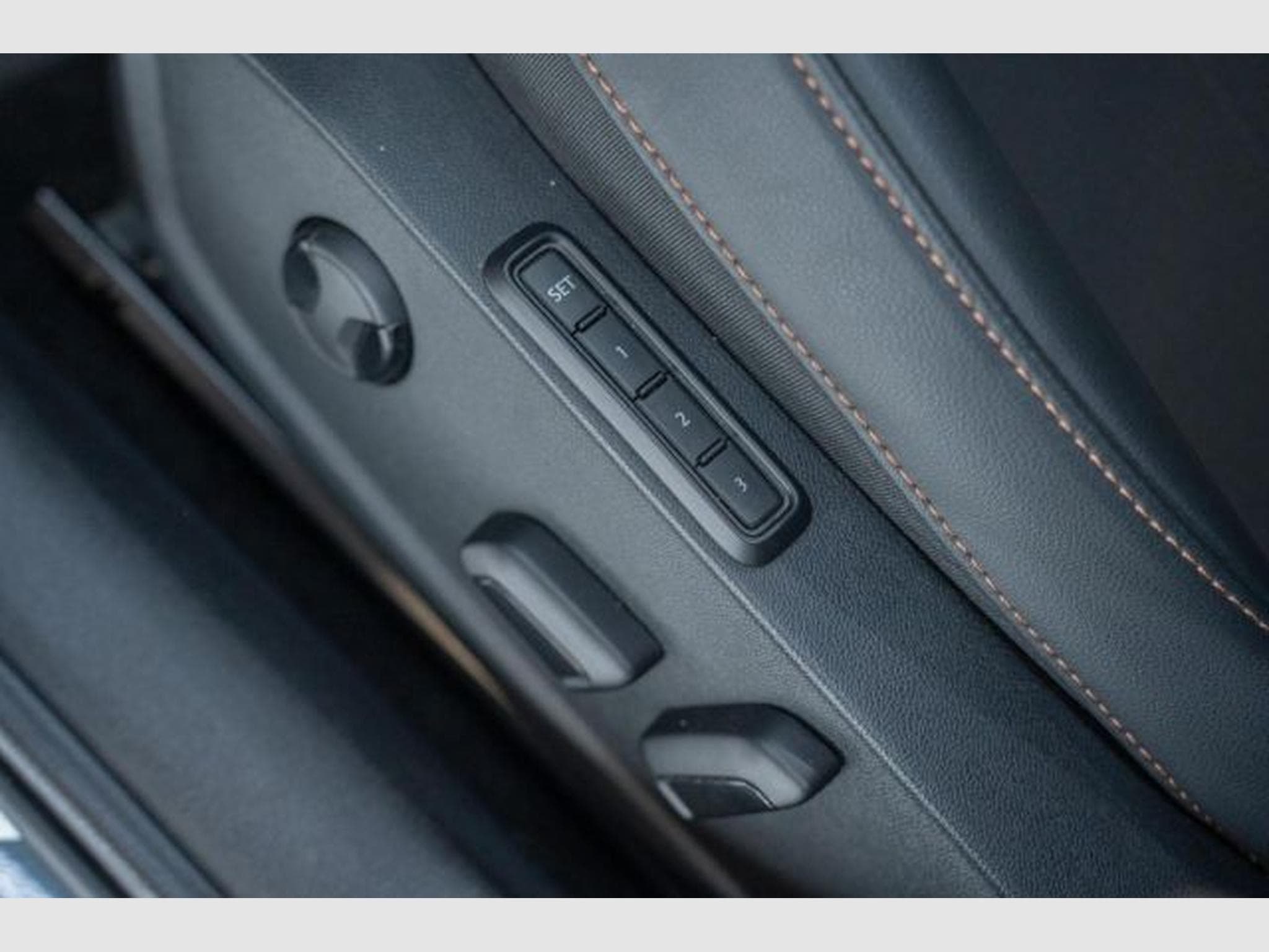 Cupra Leon Leon VZ 2.0 TSI DSG NAVI AHK LED RFK BEATS PANO (2022) - Photo 13