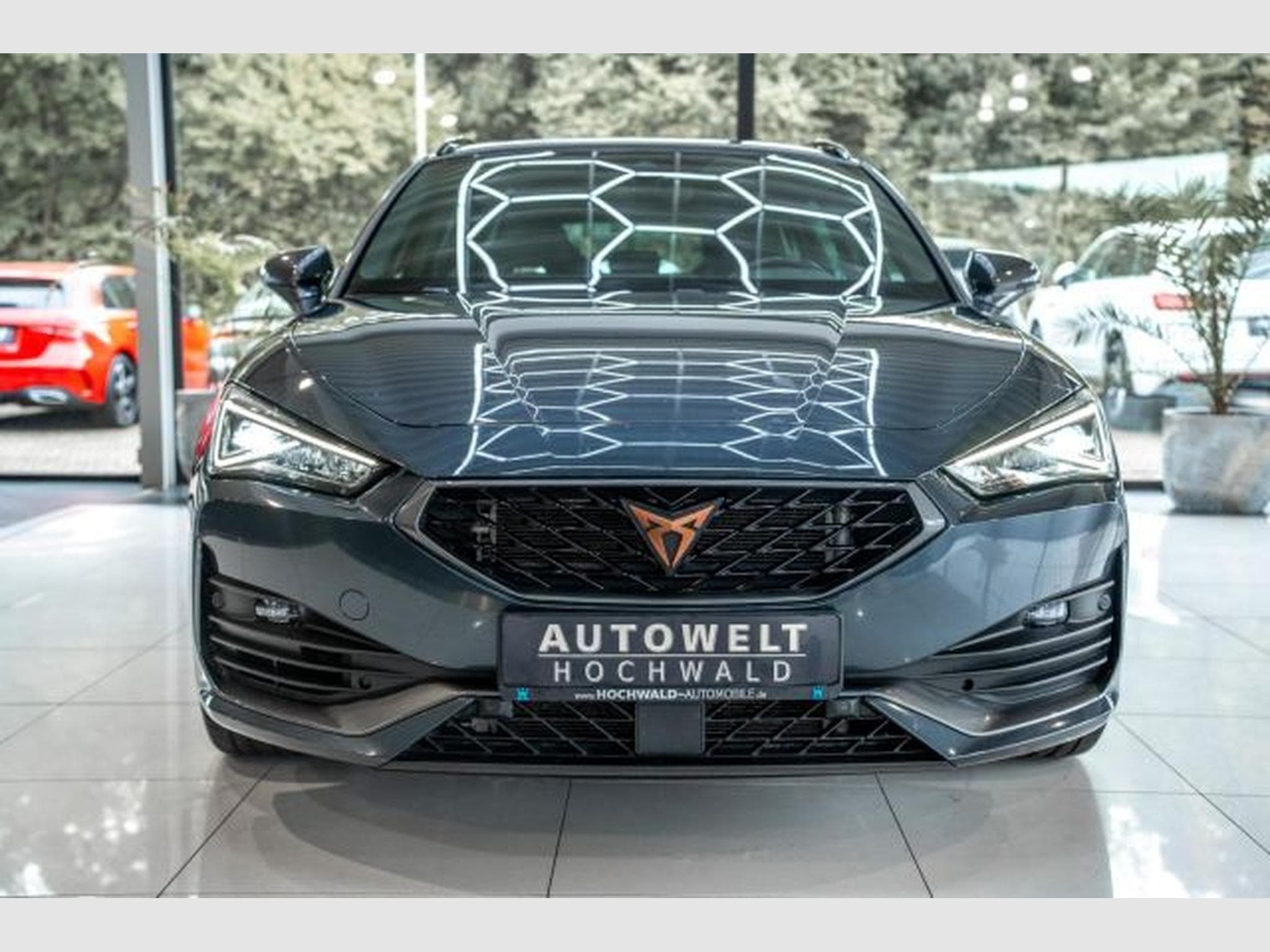 Cupra Leon Leon VZ 2.0 TSI DSG NAVI AHK LED RFK BEATS PANO (2022) - Photo 3