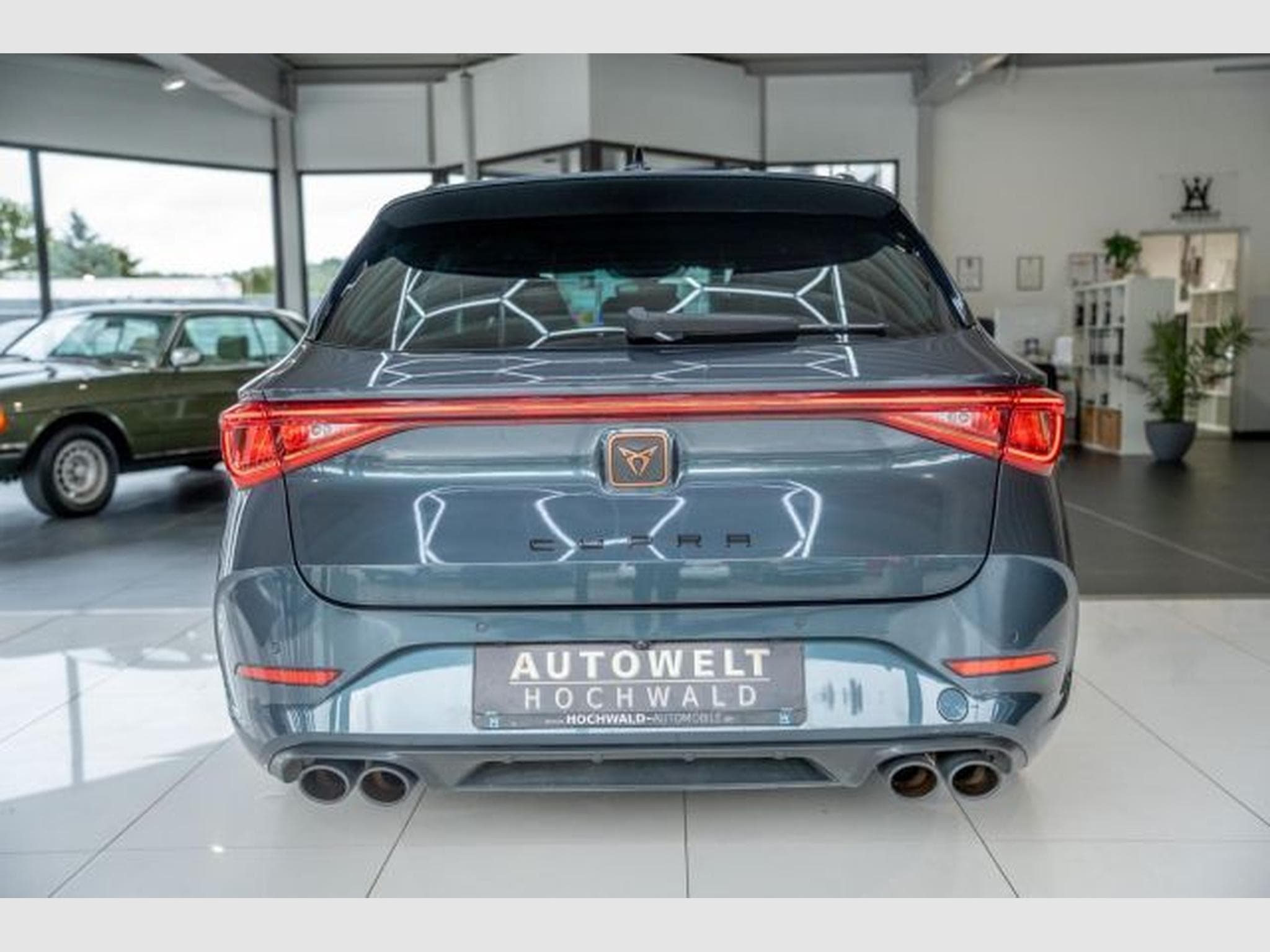 Cupra Leon Leon VZ 2.0 TSI DSG NAVI AHK LED RFK BEATS PANO (2022) - Photo 7