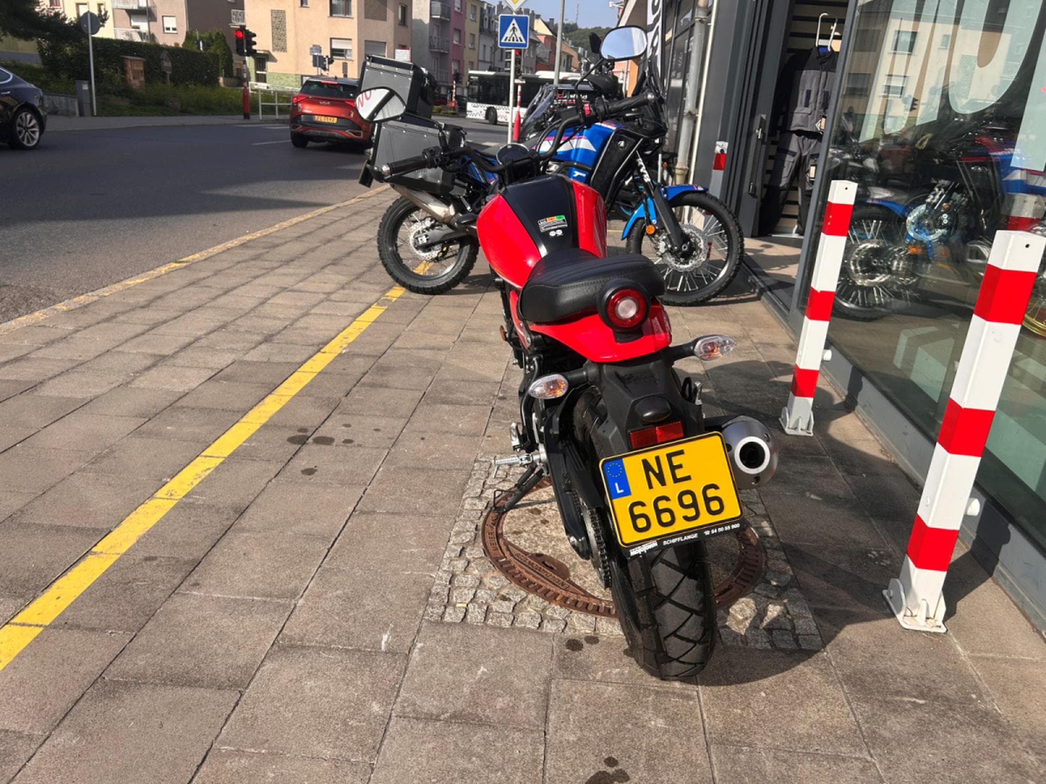 Yamaha XSR Redline (2022) - Foto 3