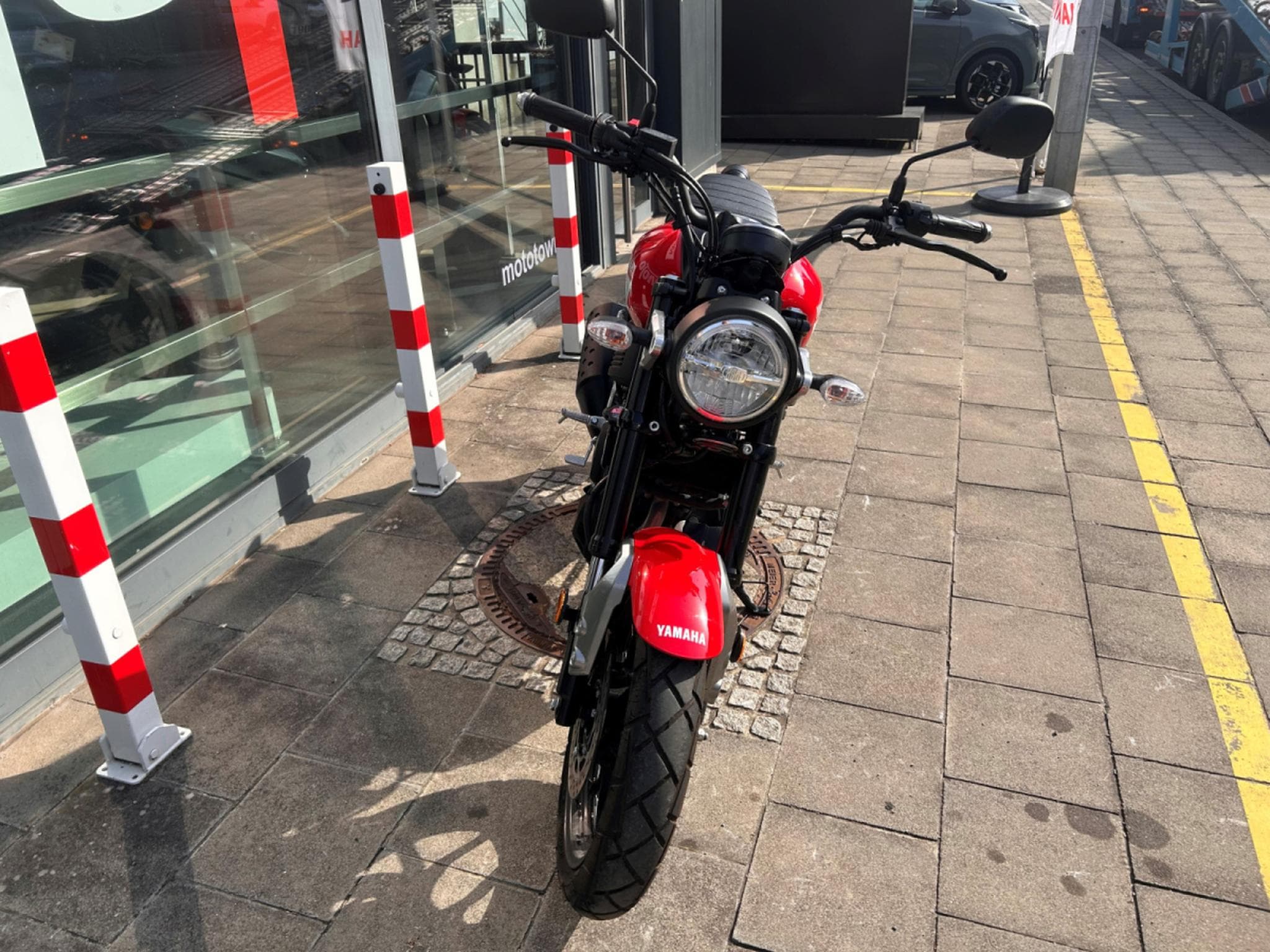 Yamaha XSR Redline (2022) - Foto 6