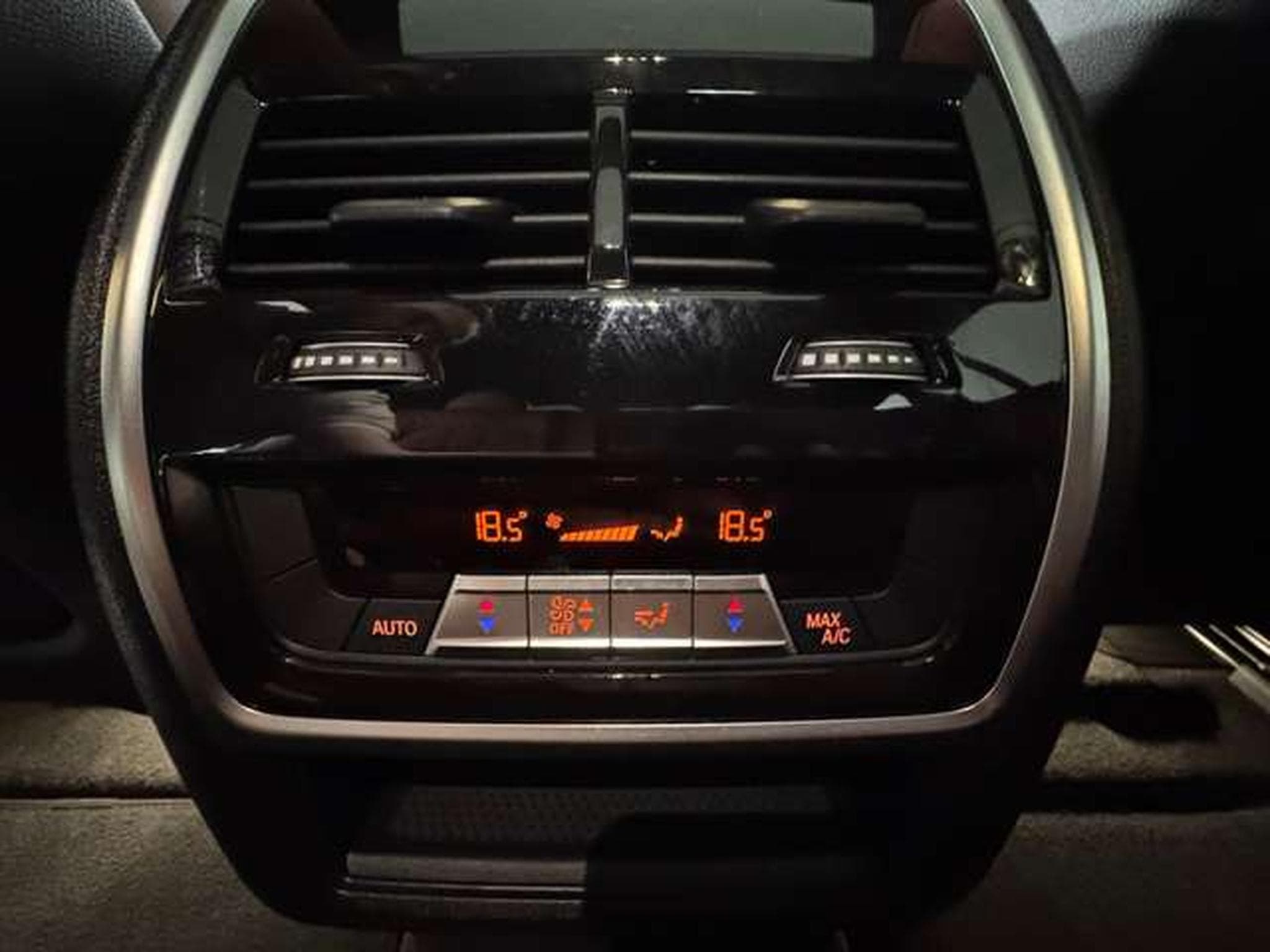 BMW X6 xDrive40d Sportpaket Gestiksteuerung HK HiFi (2025) - Photo 11