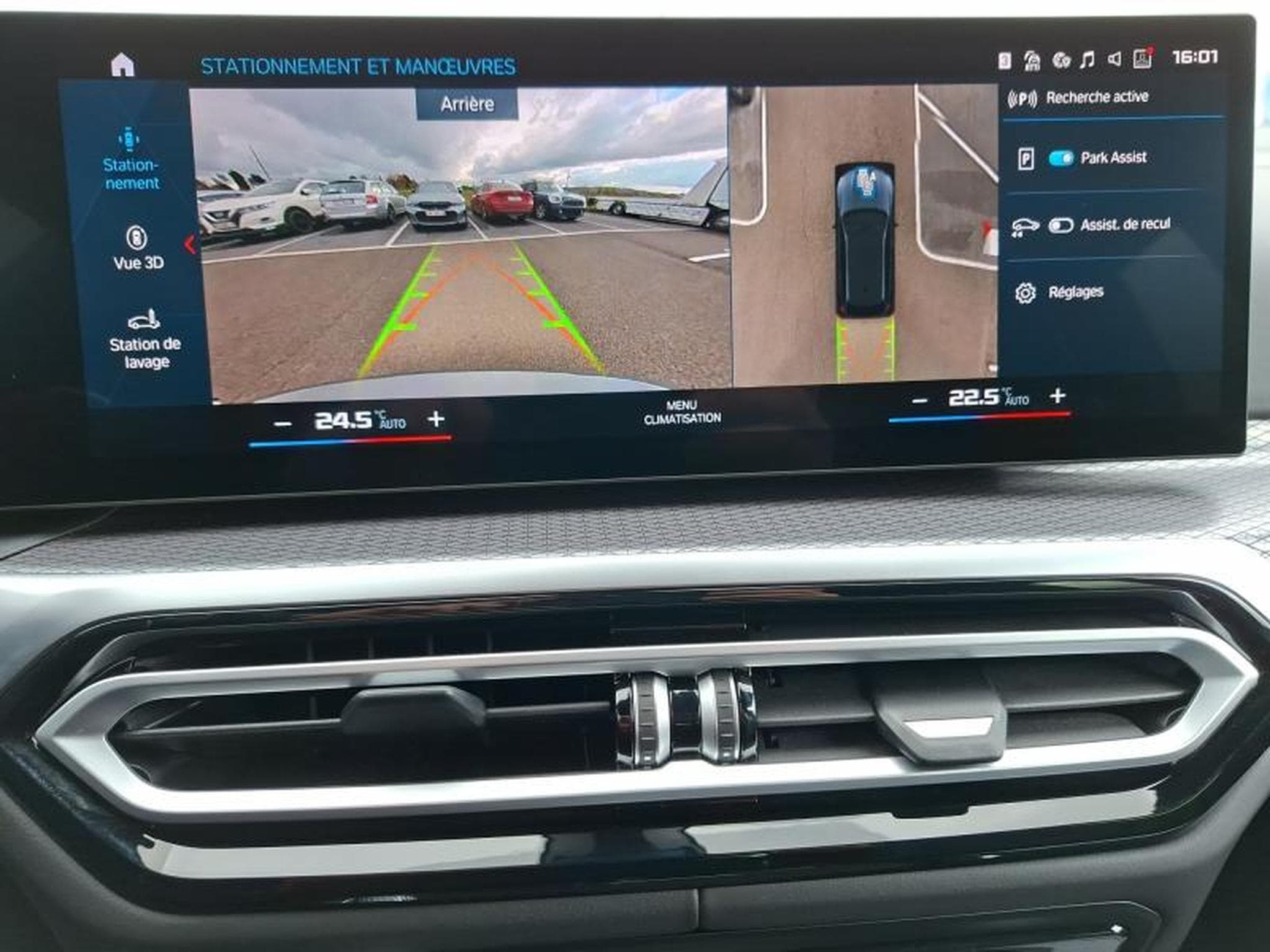 BMW M3 M3 Competition xDrive Touring (2024) - Photo 10