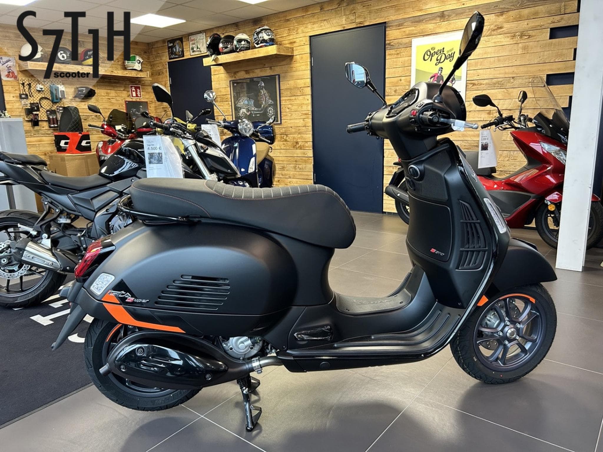 Vespa GTS 310 Super Sport (2026) - Photo 2