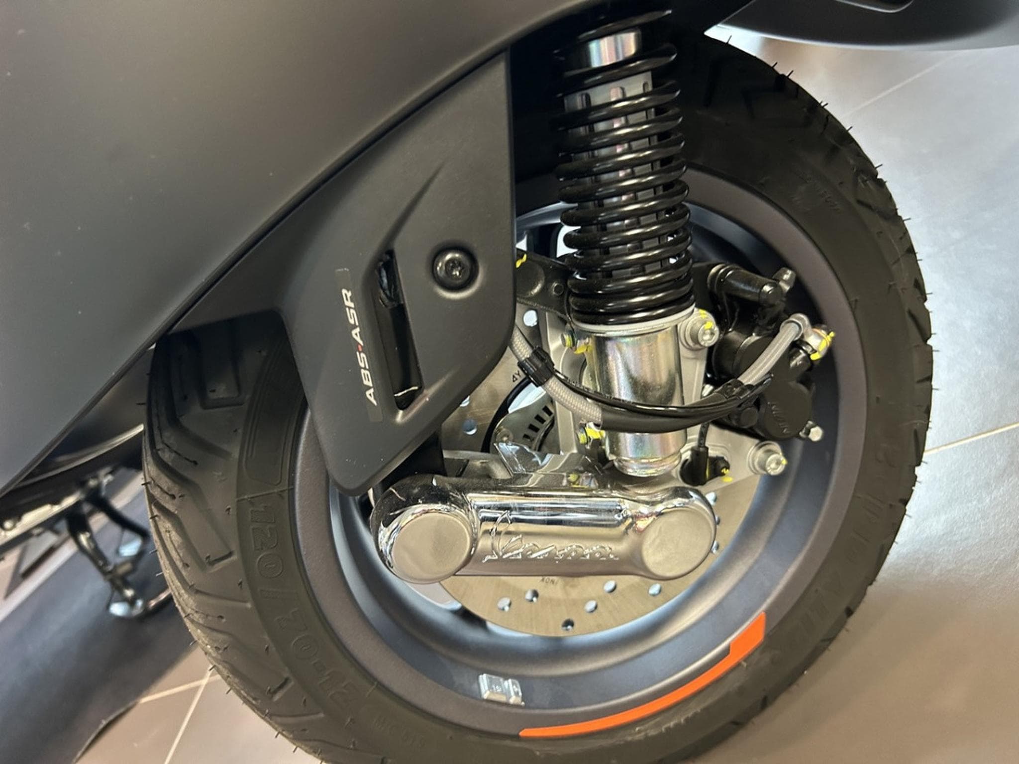 Vespa GTS 310 Super Sport (2026) - Photo 5