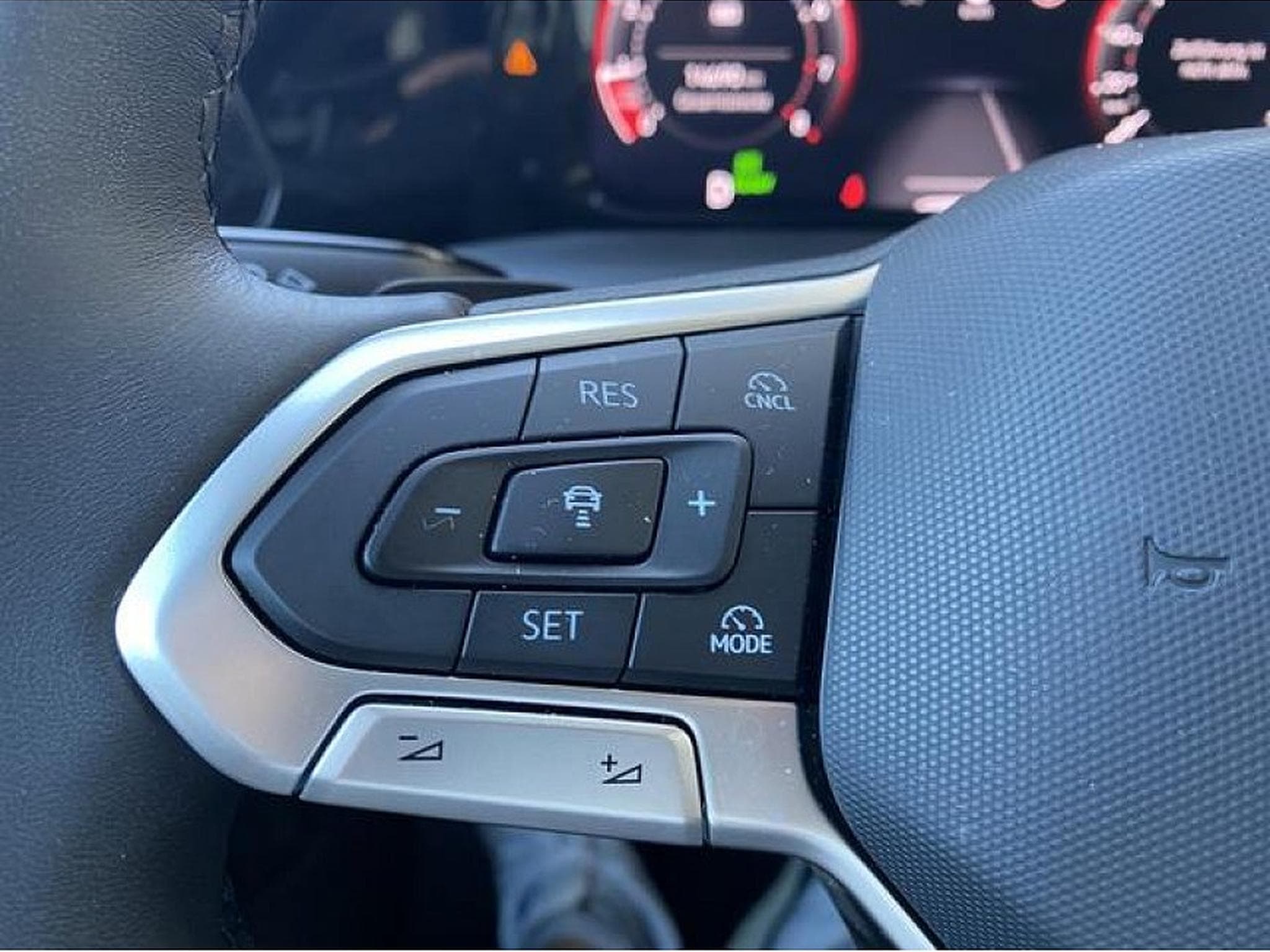 VW Golf (2025) - Foto 9