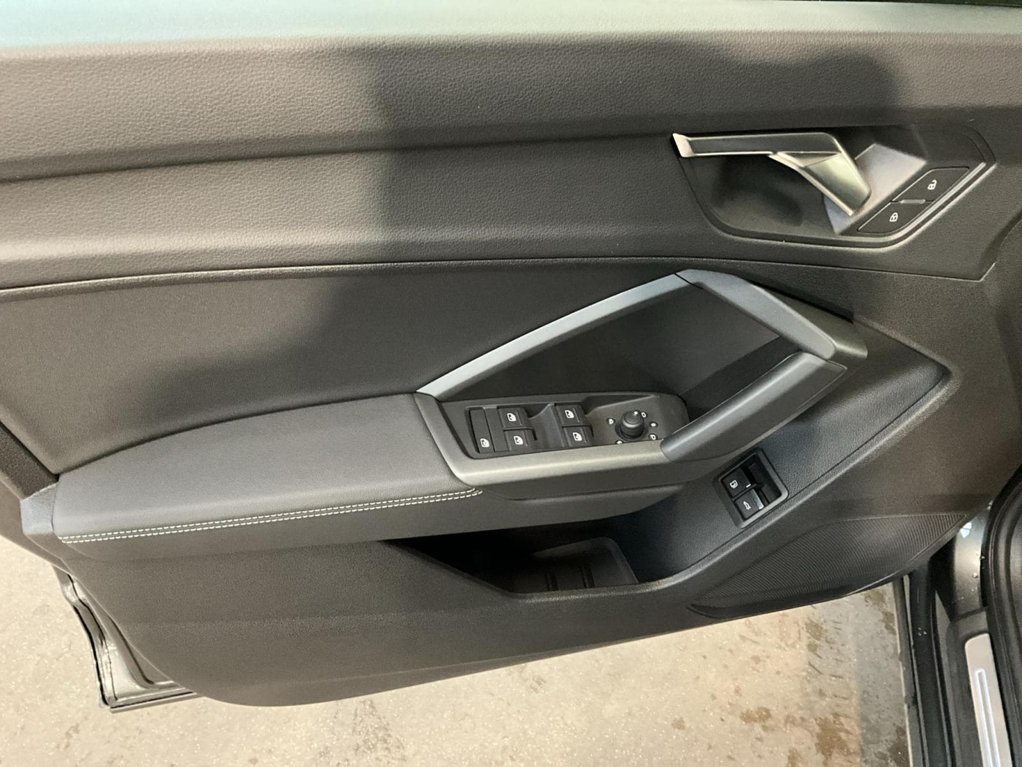 Audi Q3 SB+S-Line+45TFSI+PHEV+S-Tronic (2024) - Photo 8